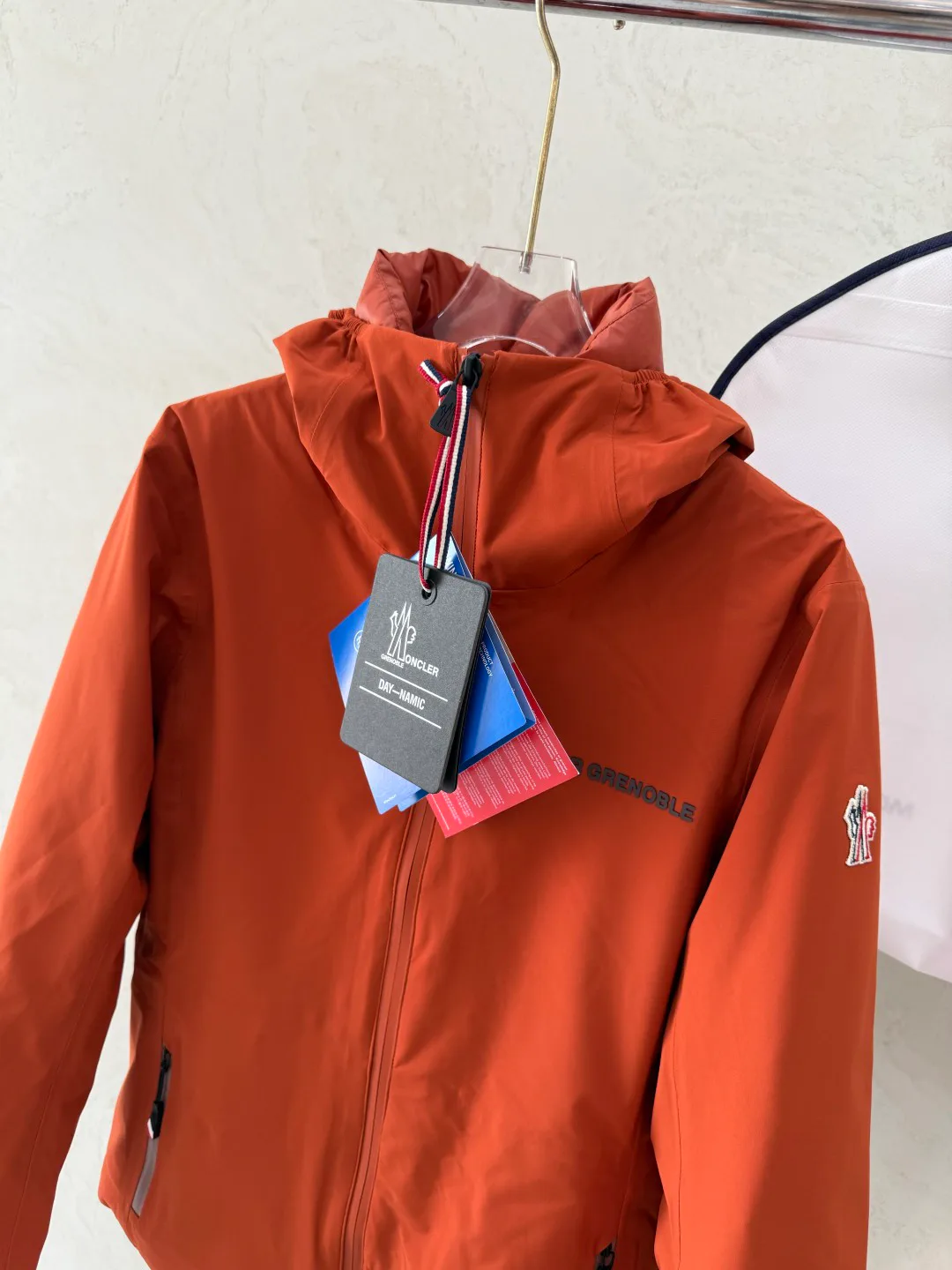 Women's Jackets And Down Jackets MONCLER 18043545