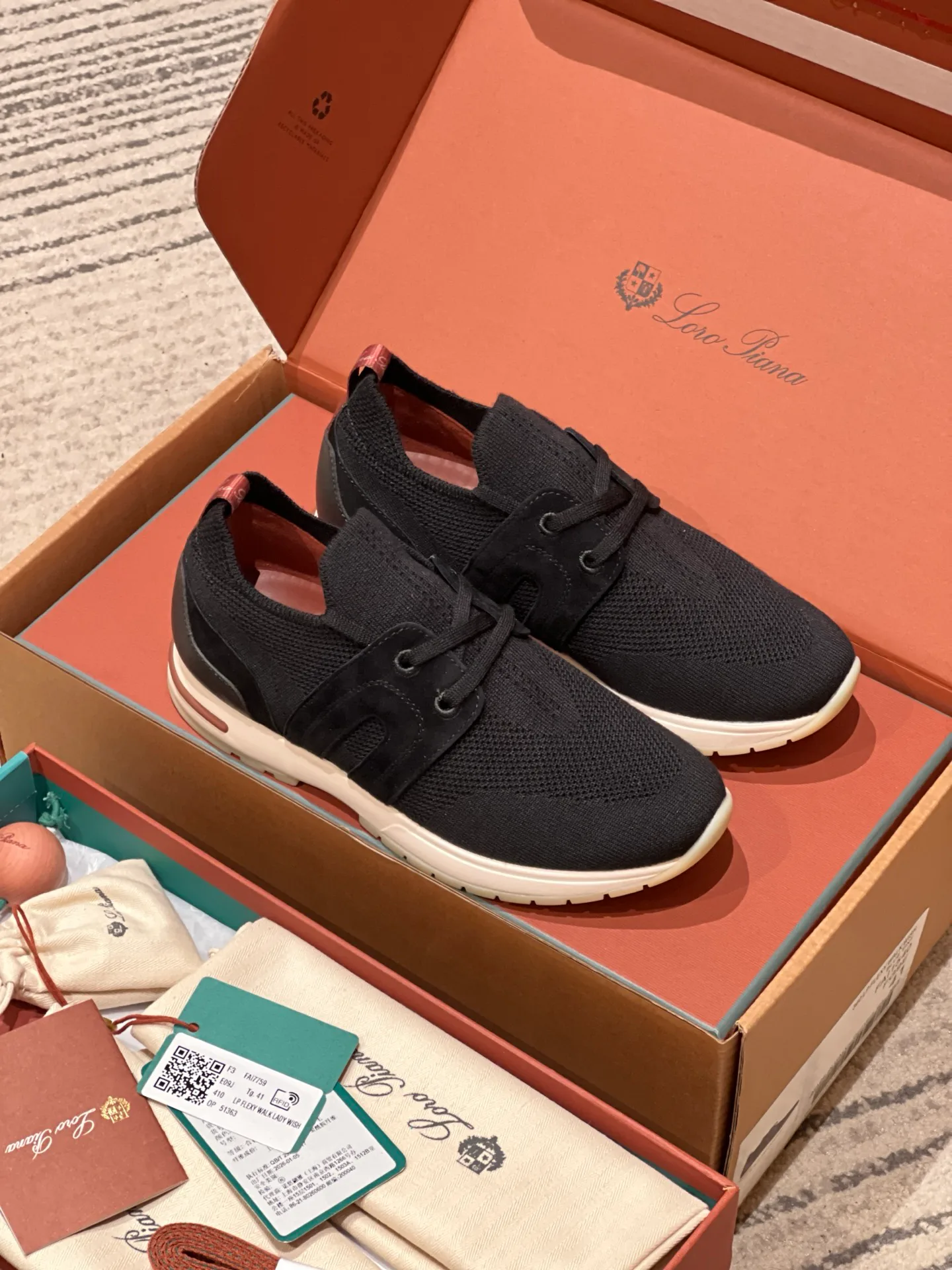 Women's Sneakers LORO PIANA 18194144