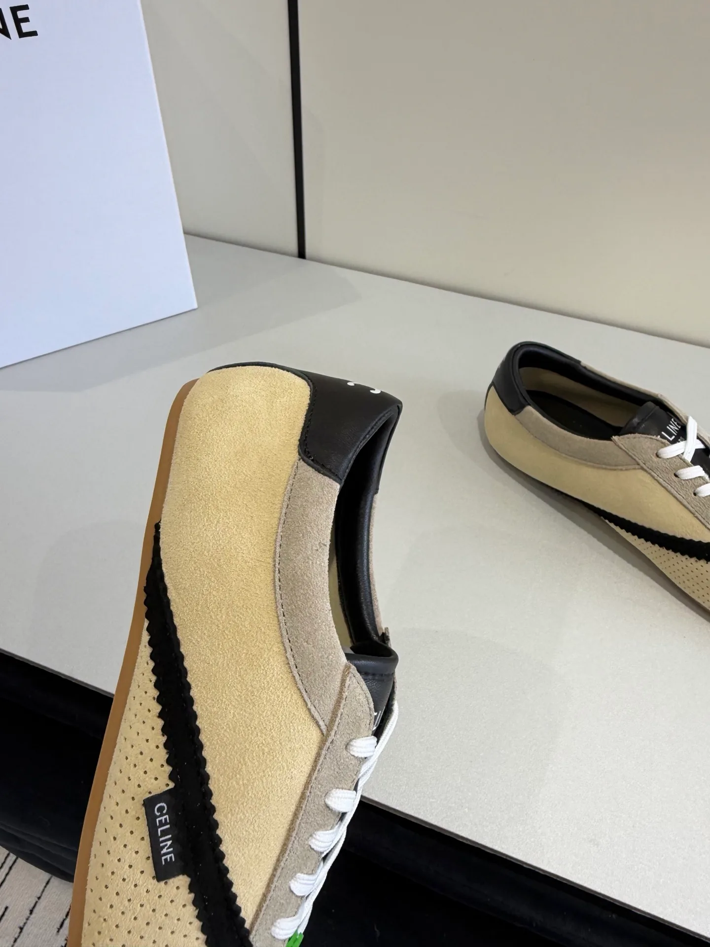 Women's Sneakers CELINE 17977146