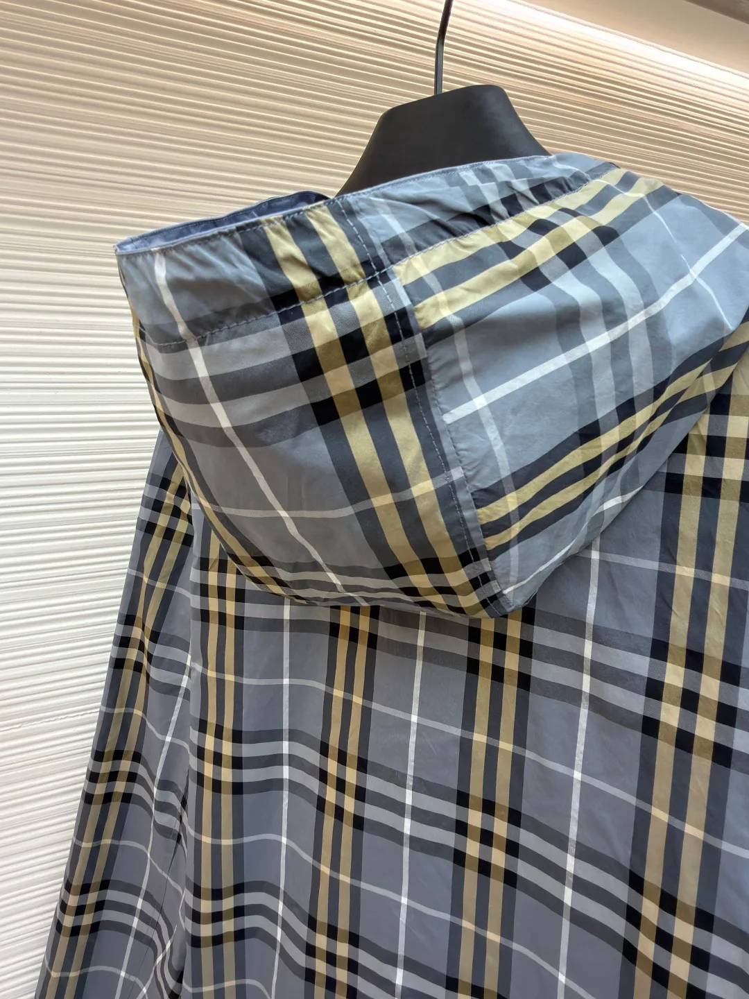 Men's Jackets And Down Jackets BURBERRY 17699415
