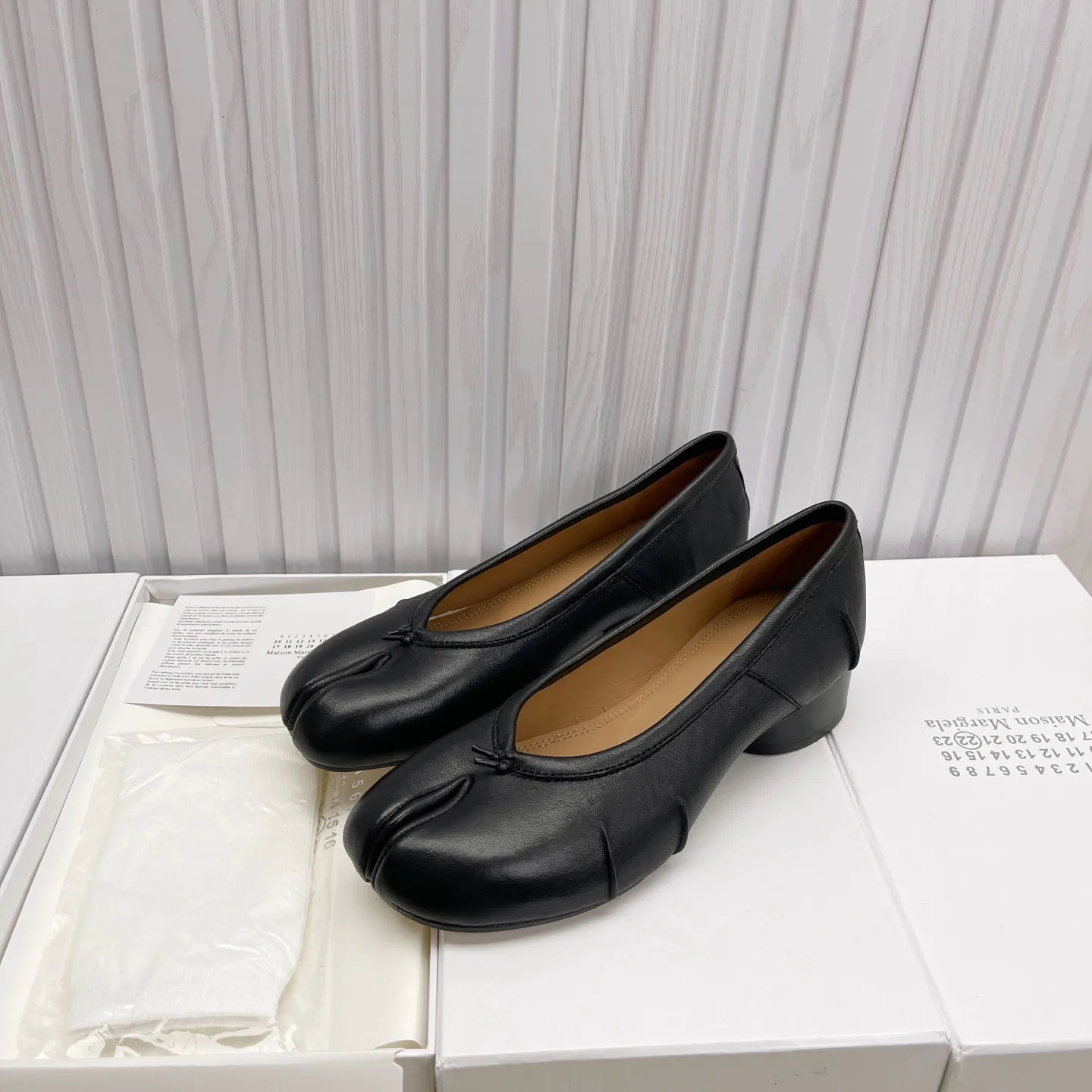 Women's Heels MAISON MARGIELA 18104537