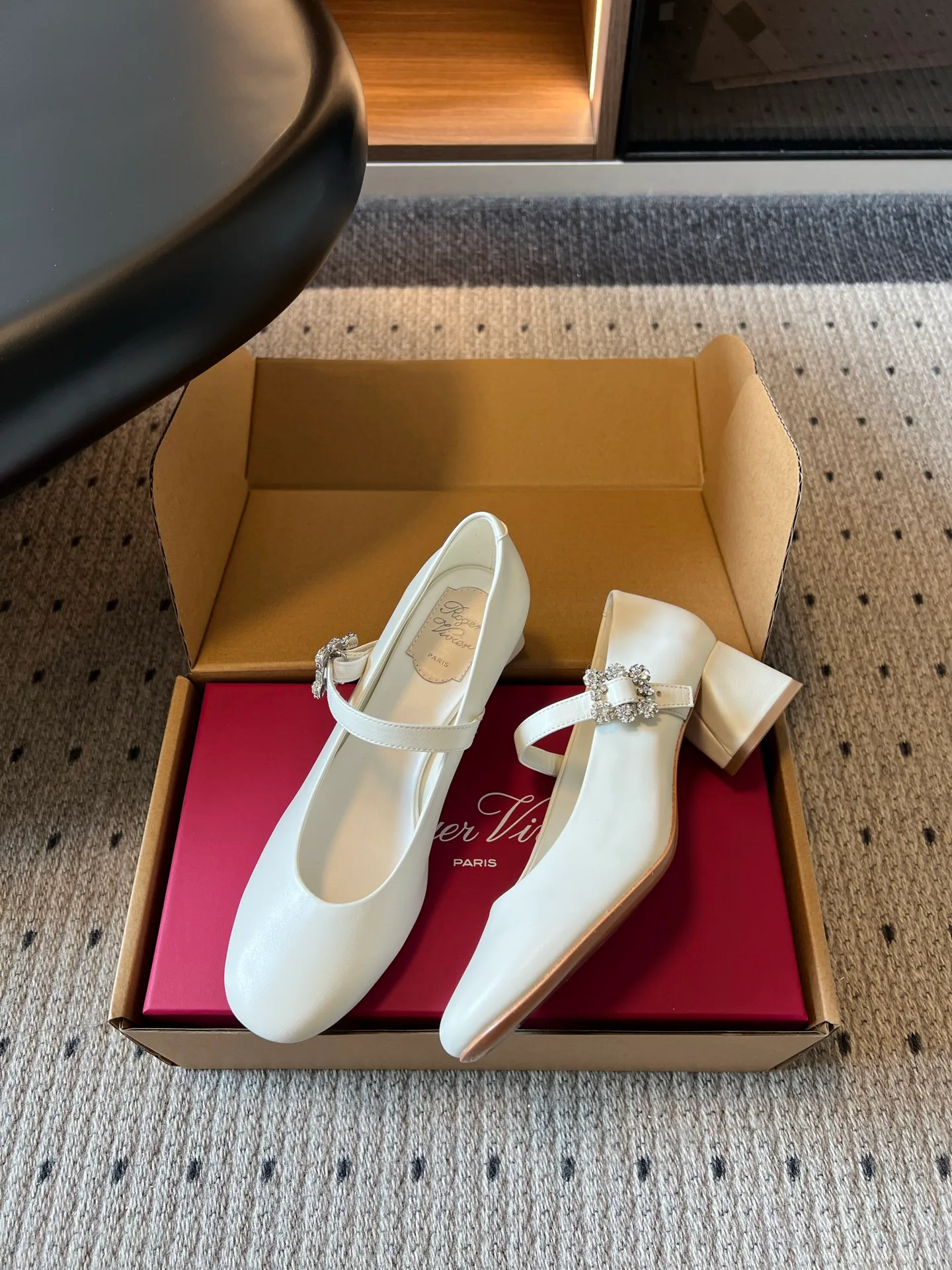 Women's Heels ROGER VIVIER 17860671