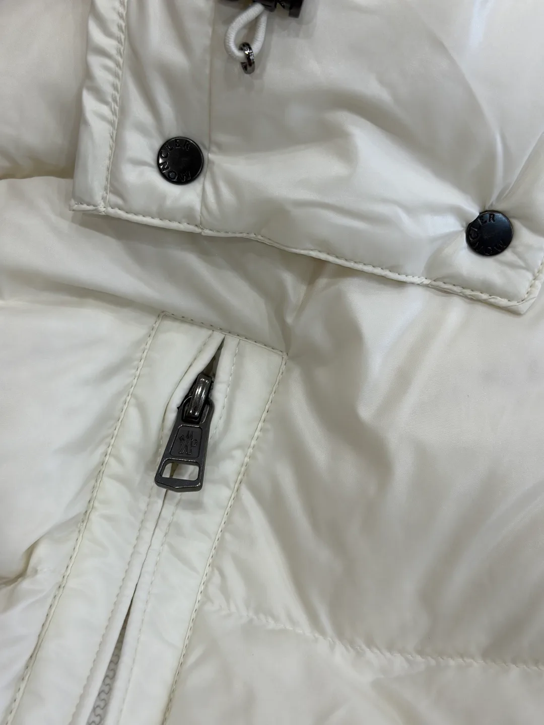 Men's Jackets And Down Jackets MONCLER 18461343