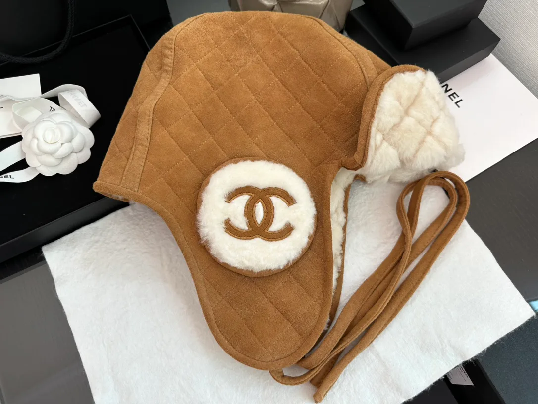 Hats CHANEL 18347658