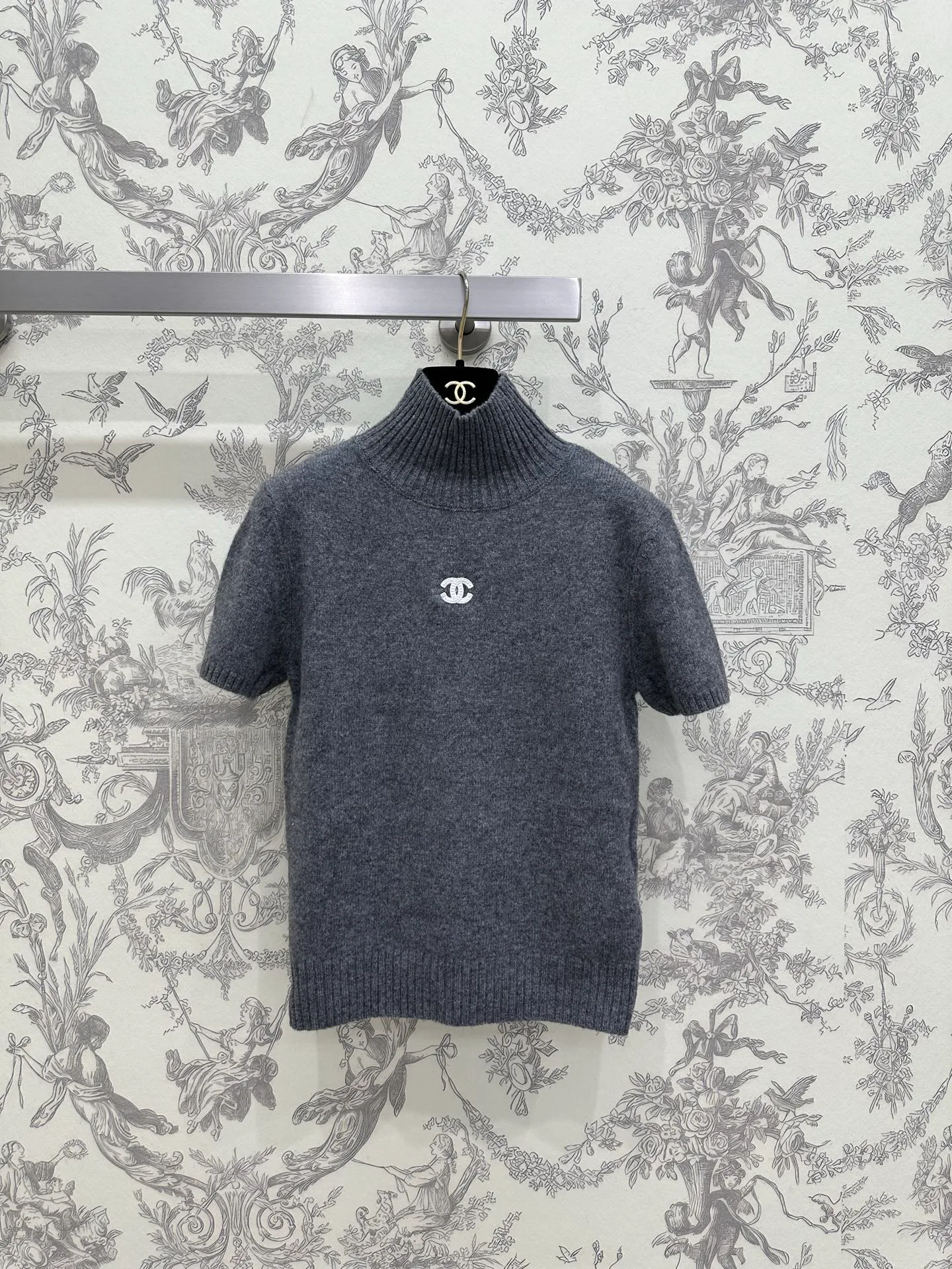 Women's Jumpers And Sweaters CHANEL 18410691