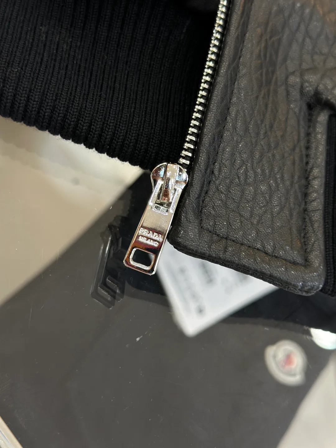 Кожаные Куртки И Дублёнки Мужские Prada 18558592