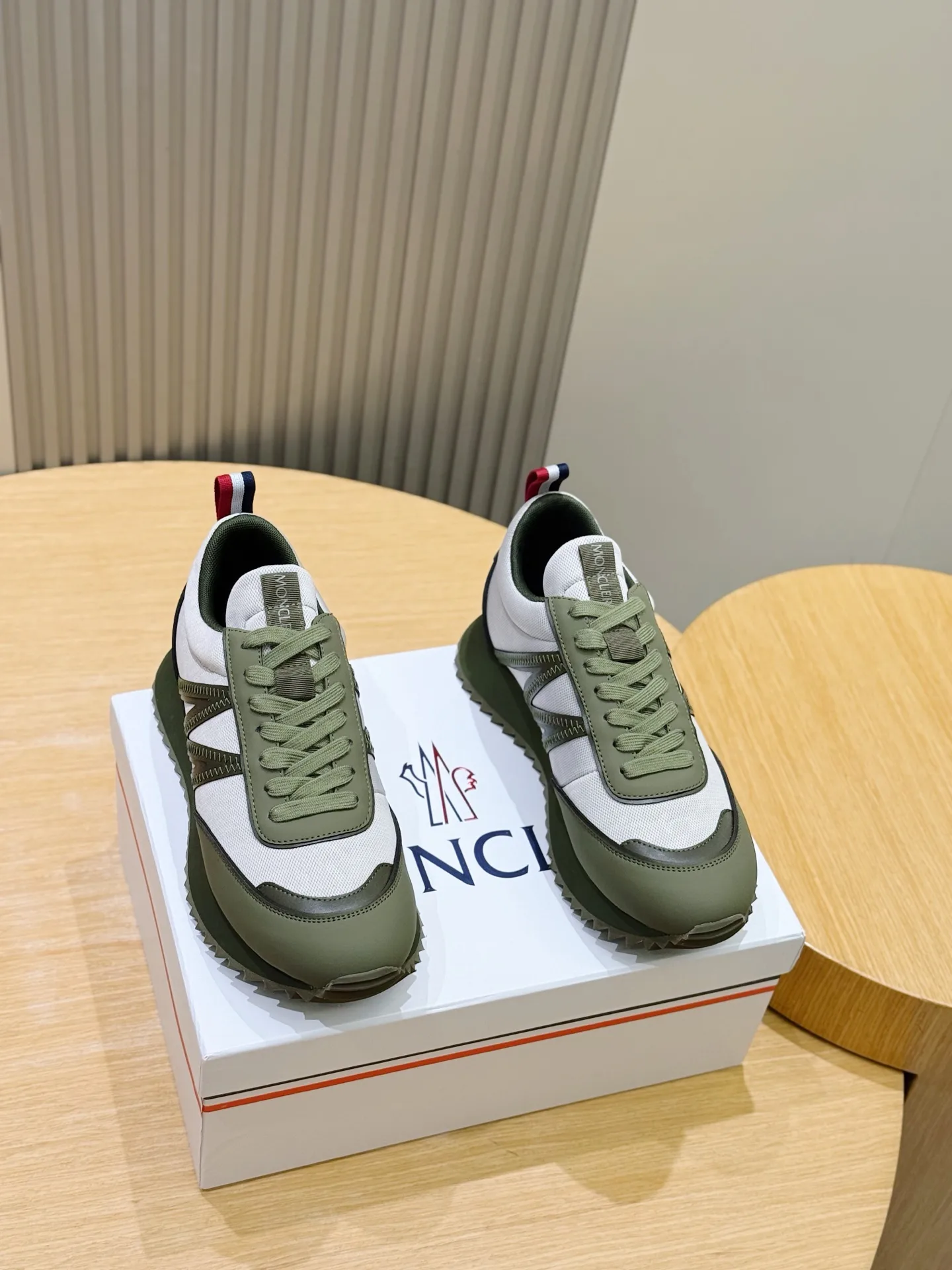 Men's Sneakers MONCLER 18101511