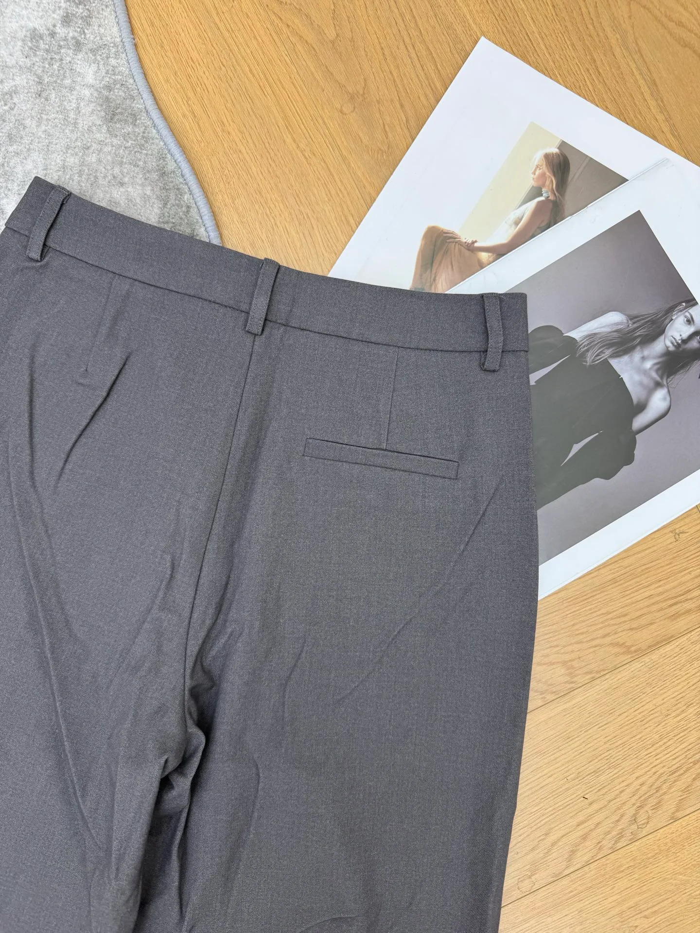 Women's Trousers CHANEL 18348253