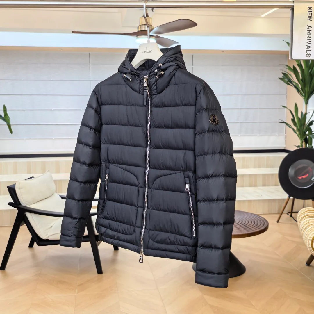 Men's Jackets And Down Jackets MONCLER 18281295