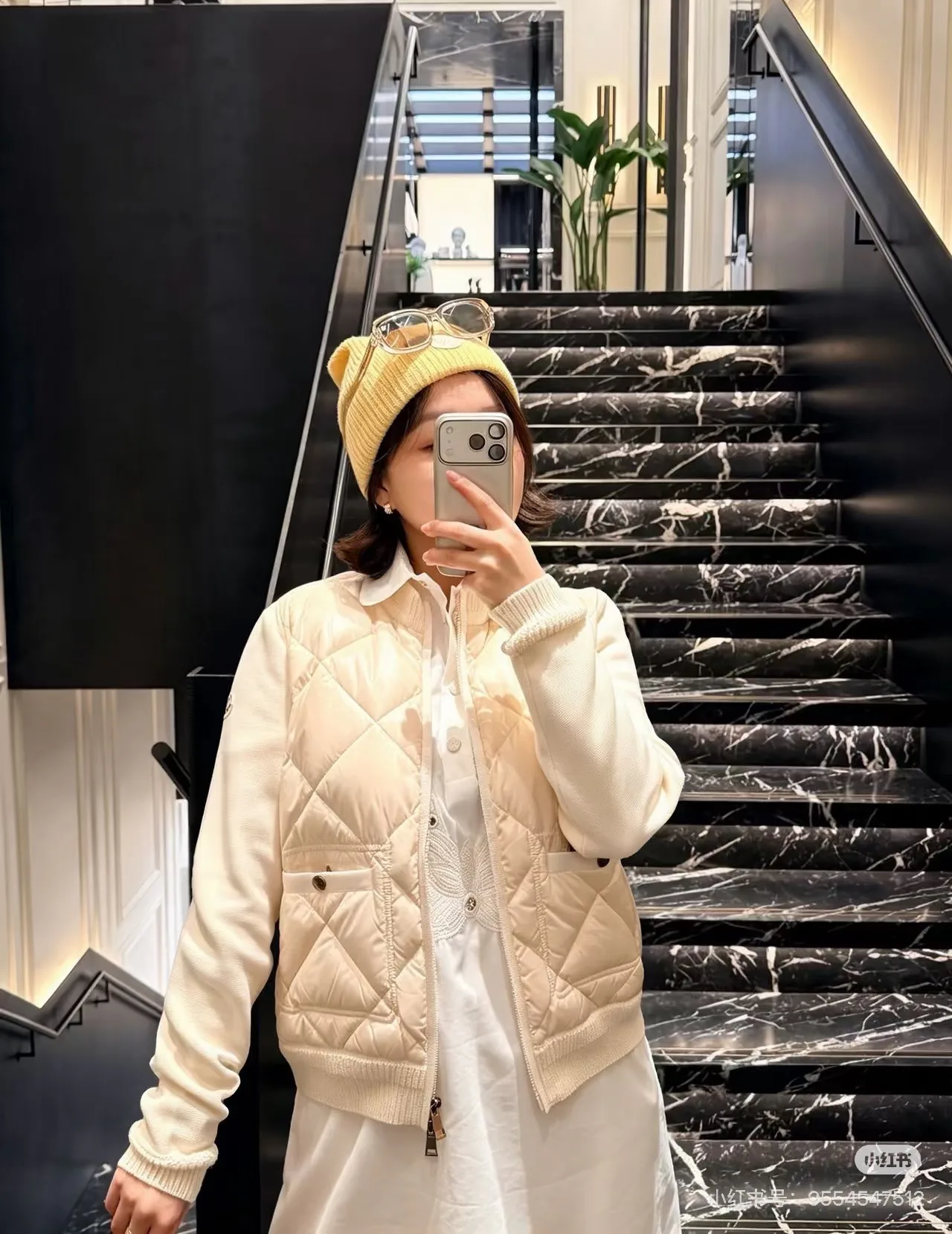 Women's Jackets And Down Jackets MONCLER 18108502