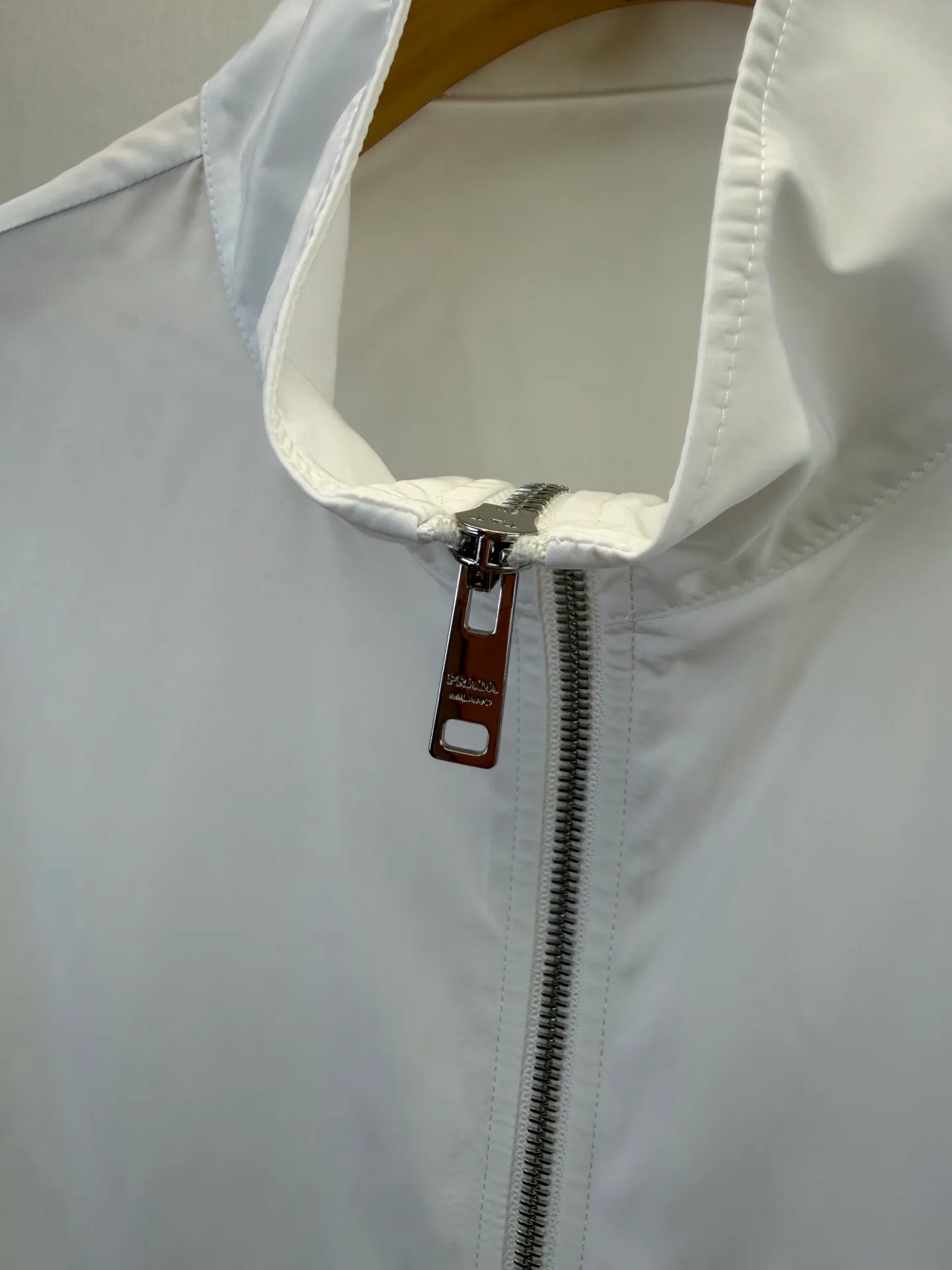 Women's Jackets And Down Jackets PRADA 17266270