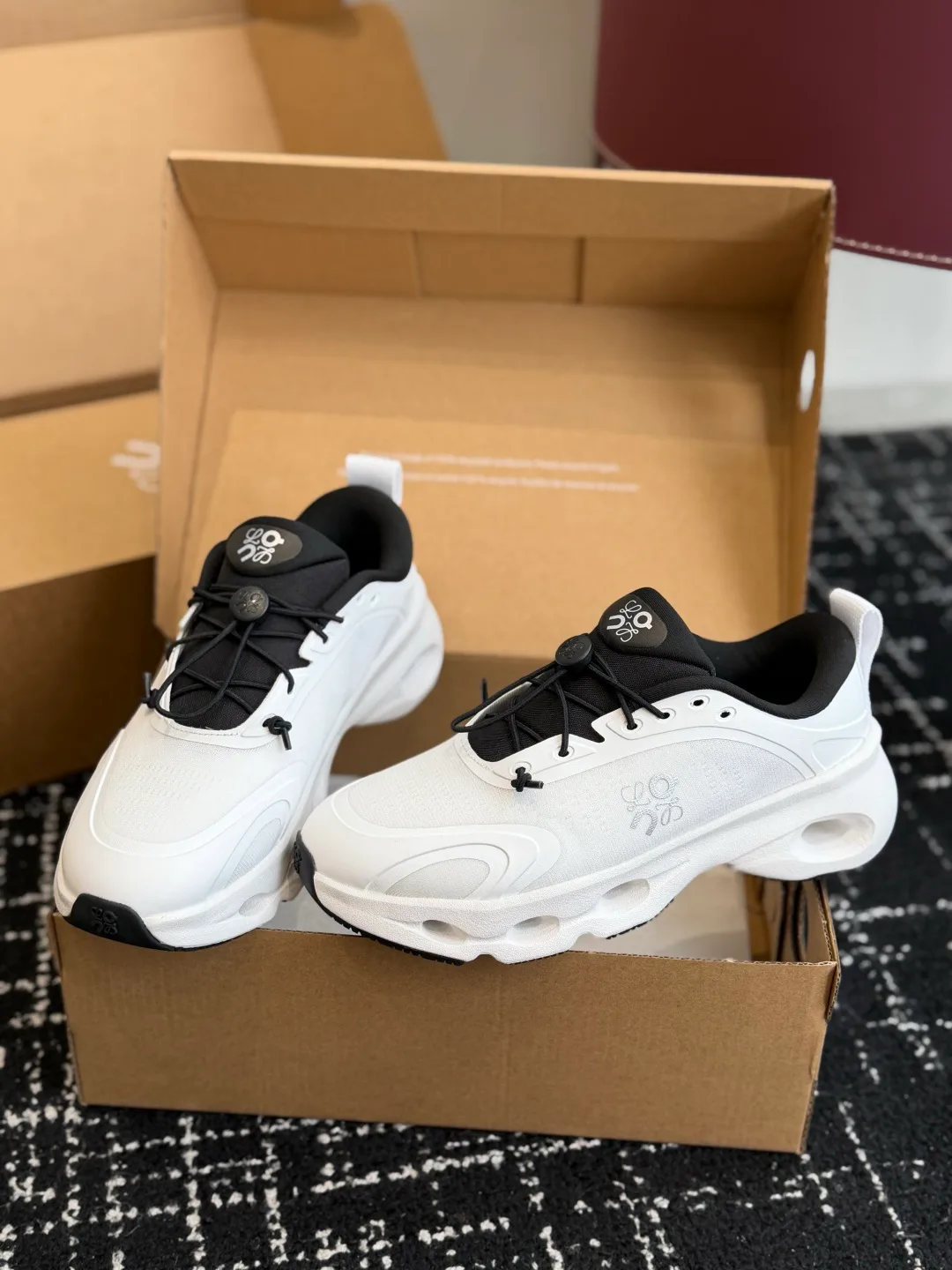 Women's Sneakers LOEWE 18139557