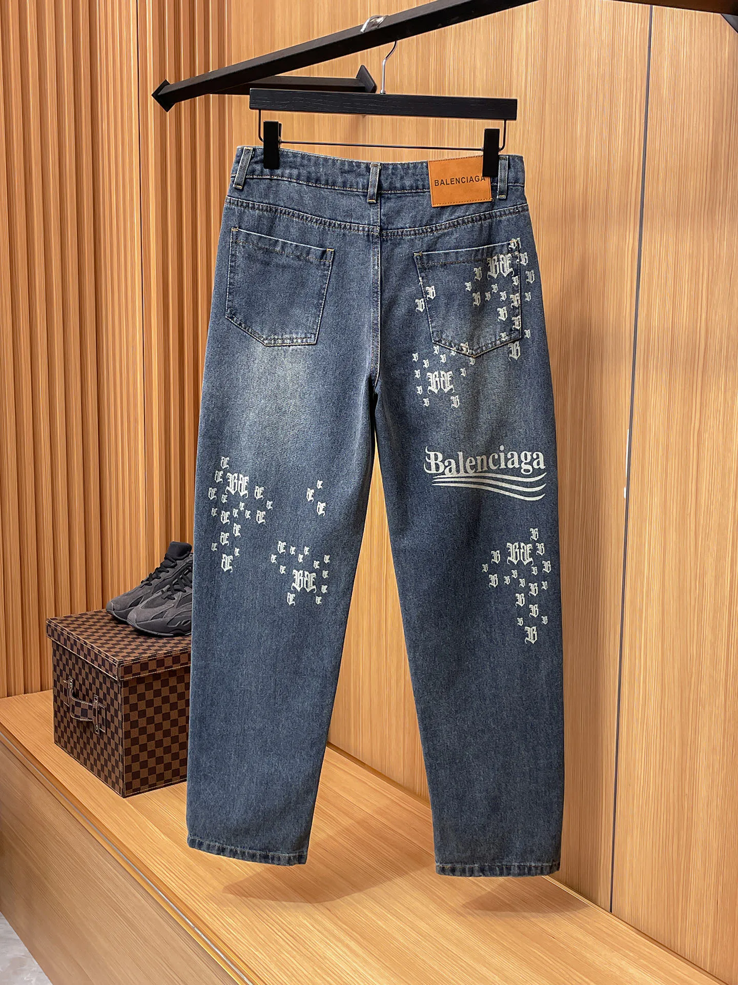 Men's Jeans BALENCIAGA 17037291