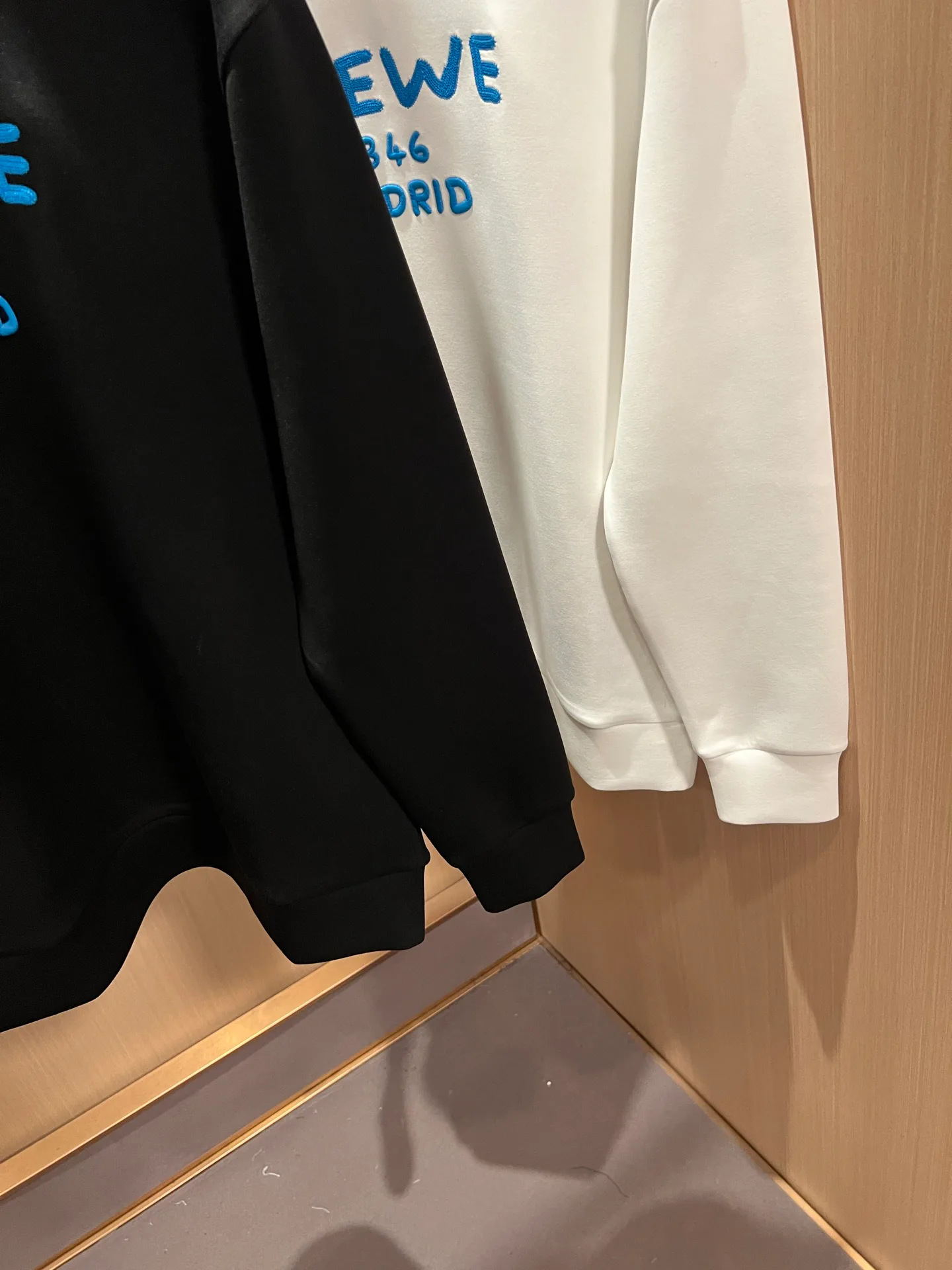 Men's Sweatshirts And Hoodies LOEWE 18080899