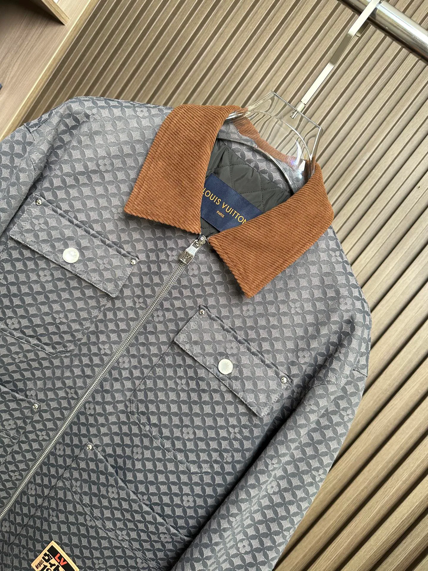 Men's Jackets And Down Jackets LOUIS VUITTON 18109846