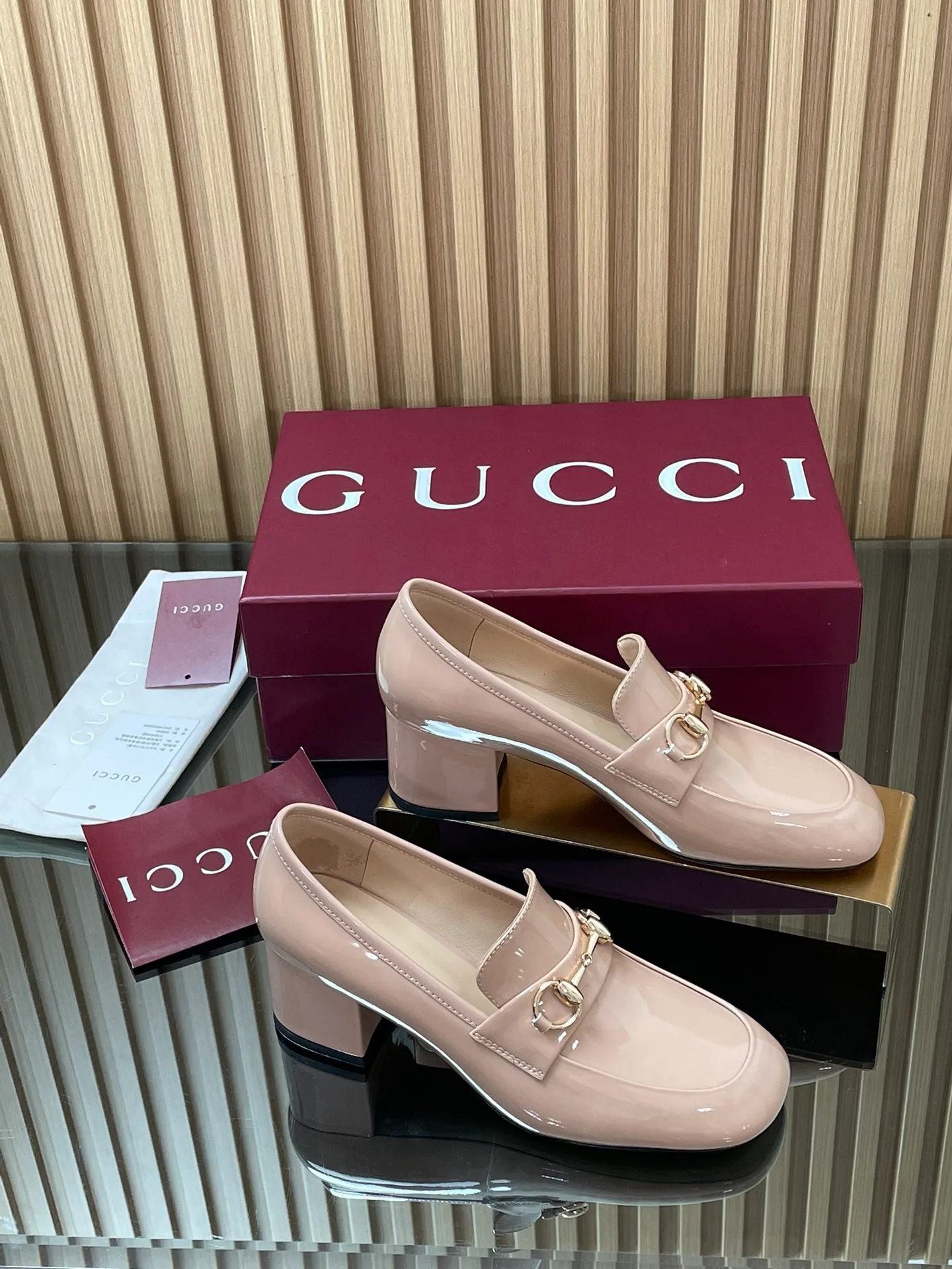 Women's Loafers And Moccasins GUCCI 18152968