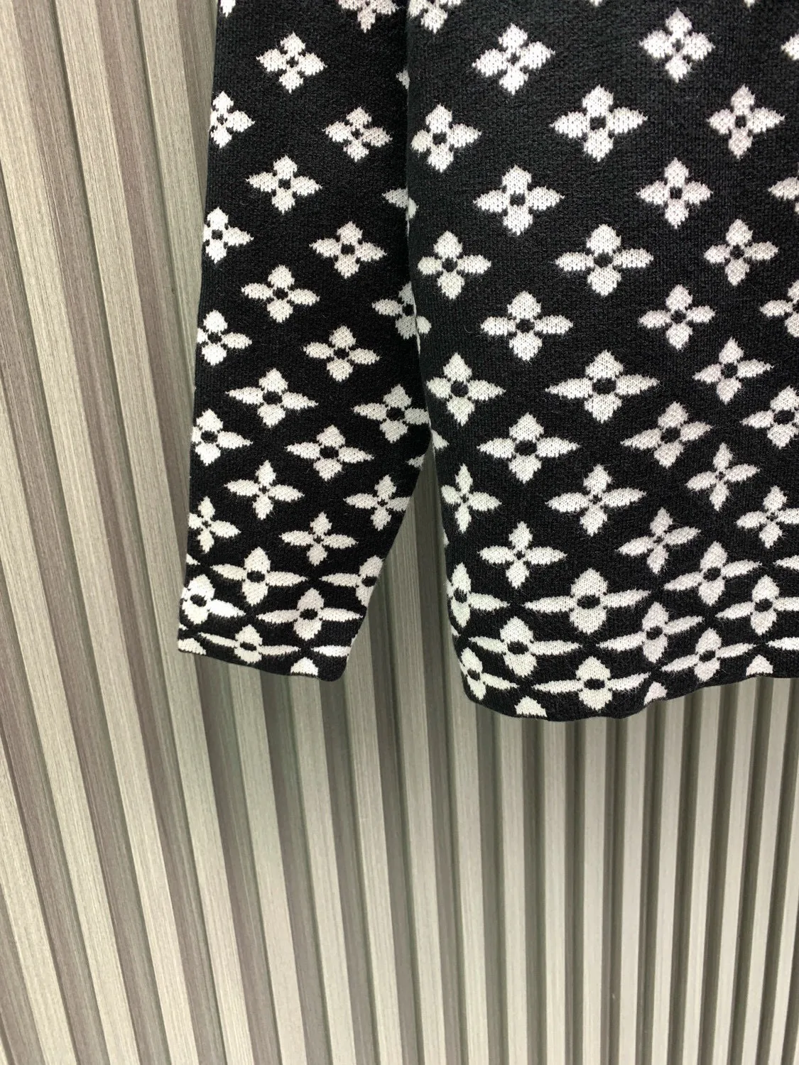 Women's Jumpers And Sweaters LOUIS VUITTON 17952859