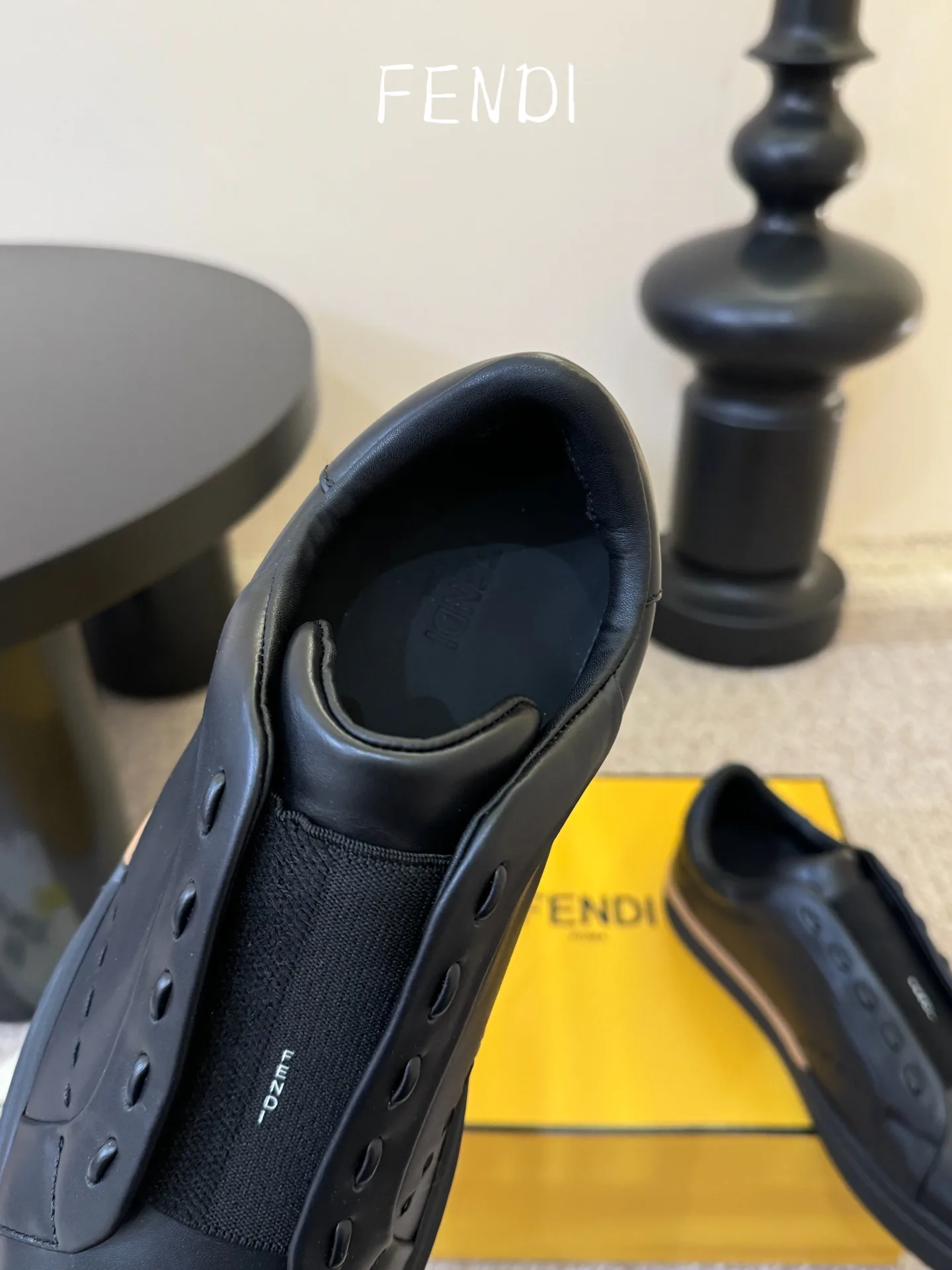 Women's Sneakers FENDI 17562242