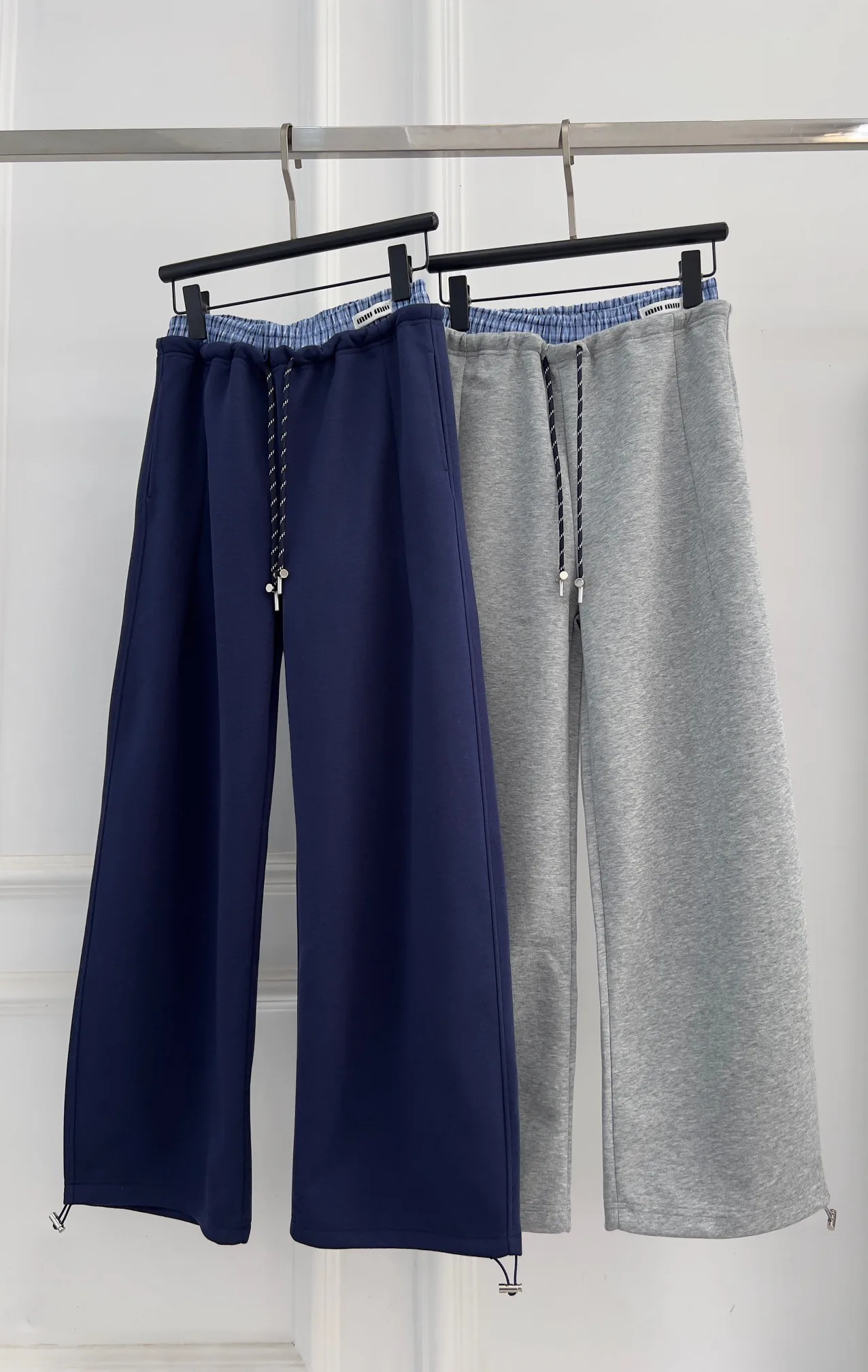 Women's Trousers MIU MIU 17950168