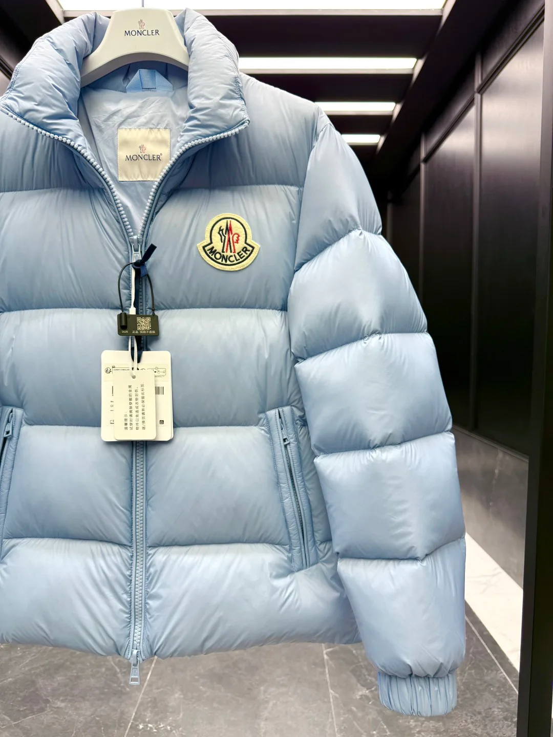 Men's Jackets And Down Jackets MONCLER 17918145