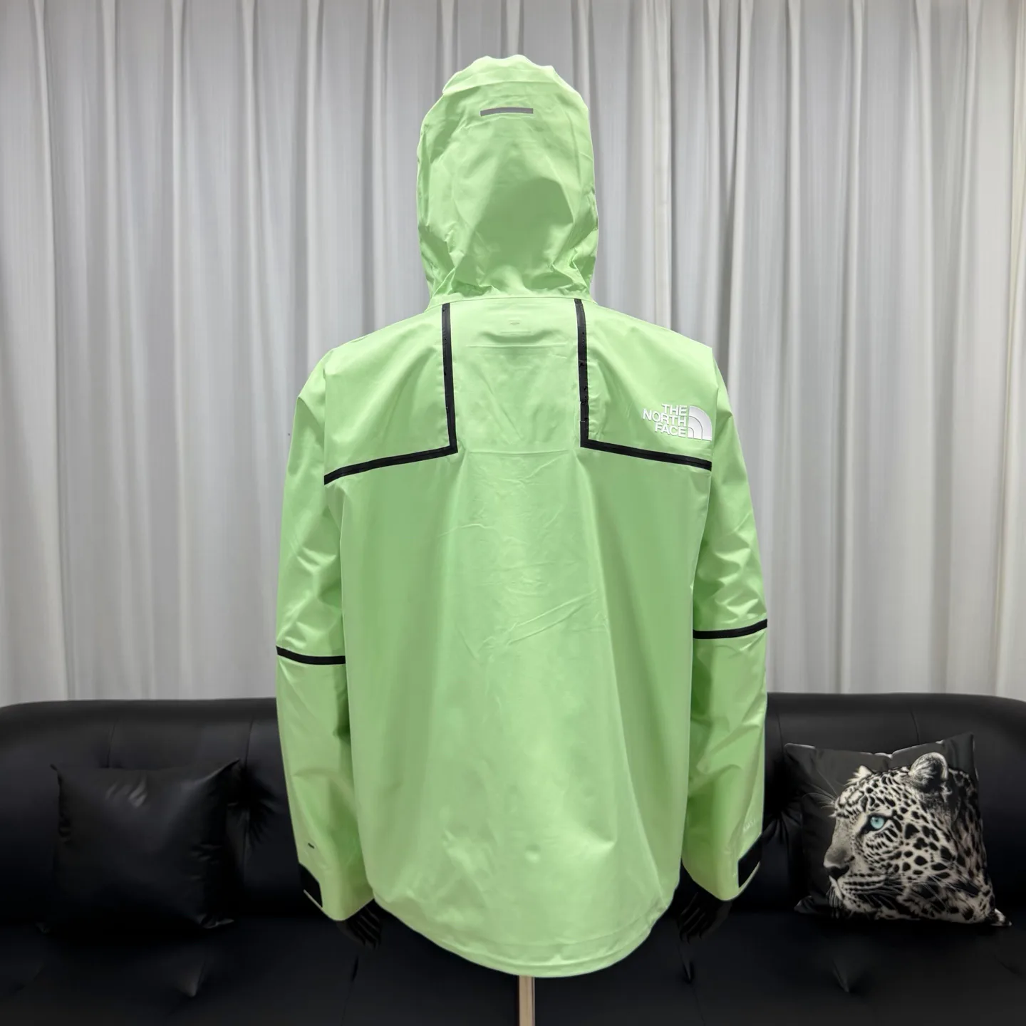 Men's Jackets And Down Jackets THE NORTH FACE 17862703