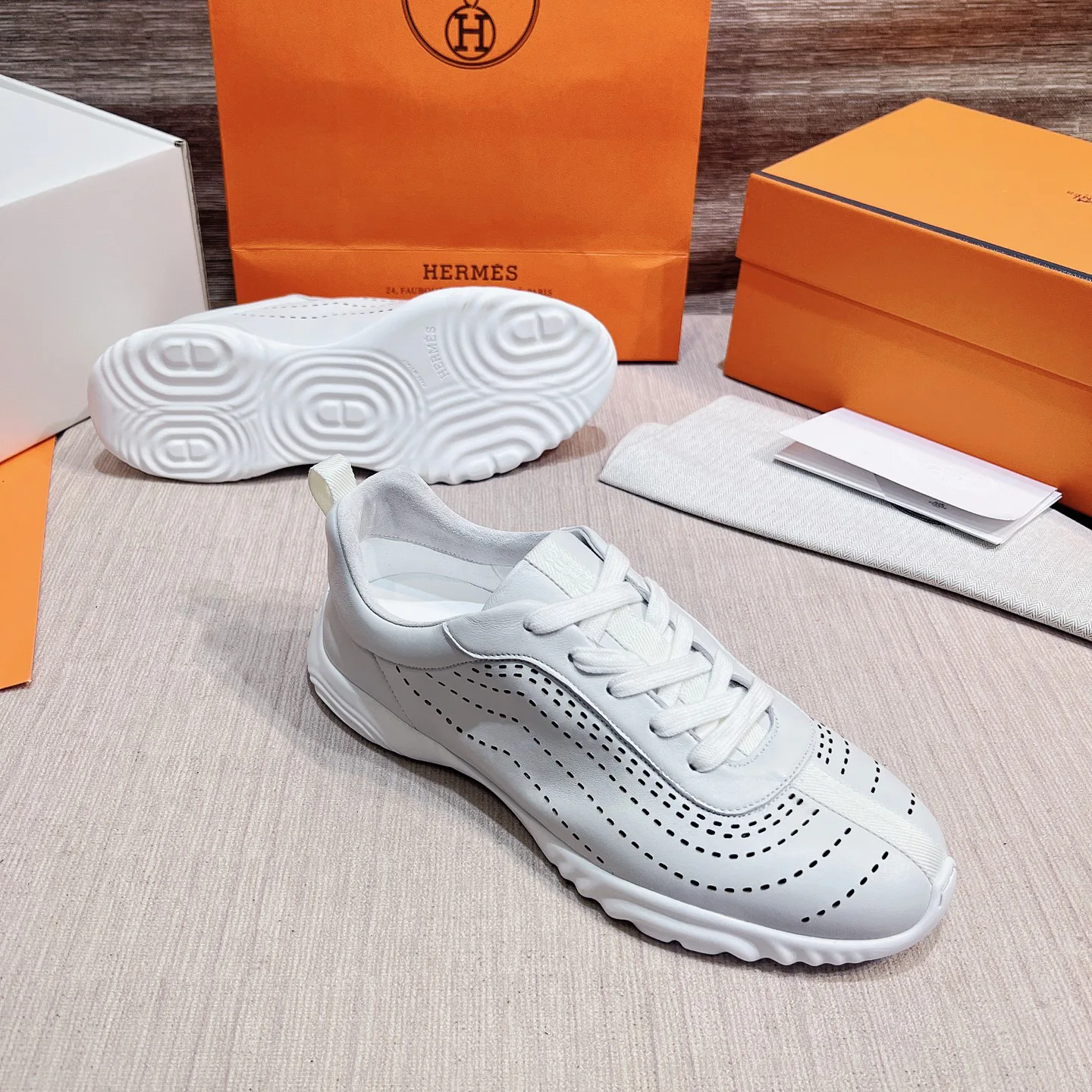 Men's Sneakers HERMES 17749560
