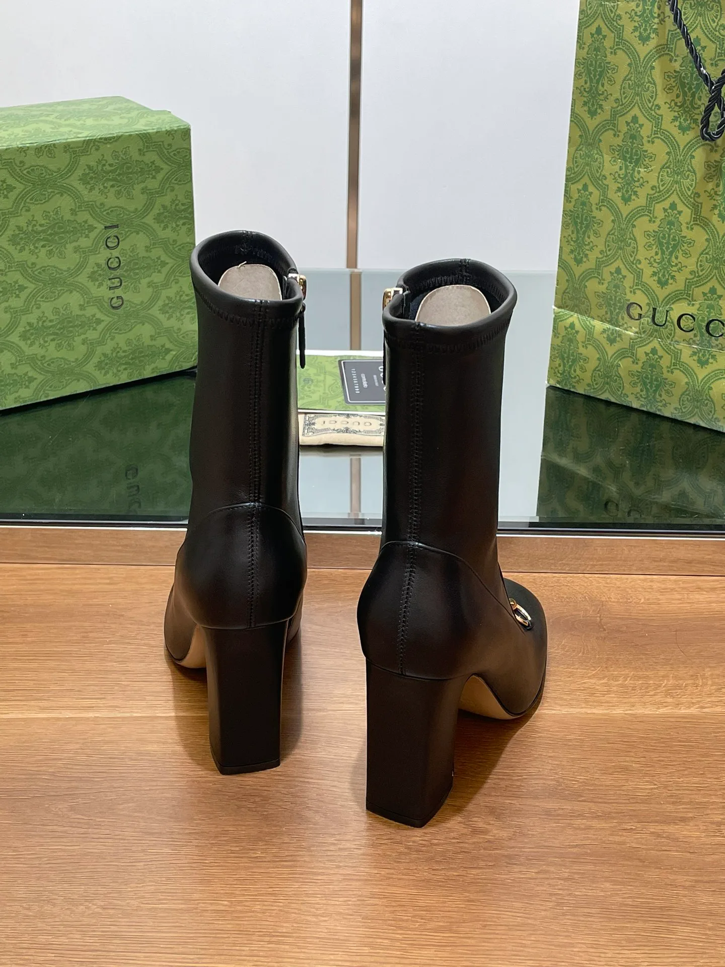 Women's Booties GUCCI 18083287
