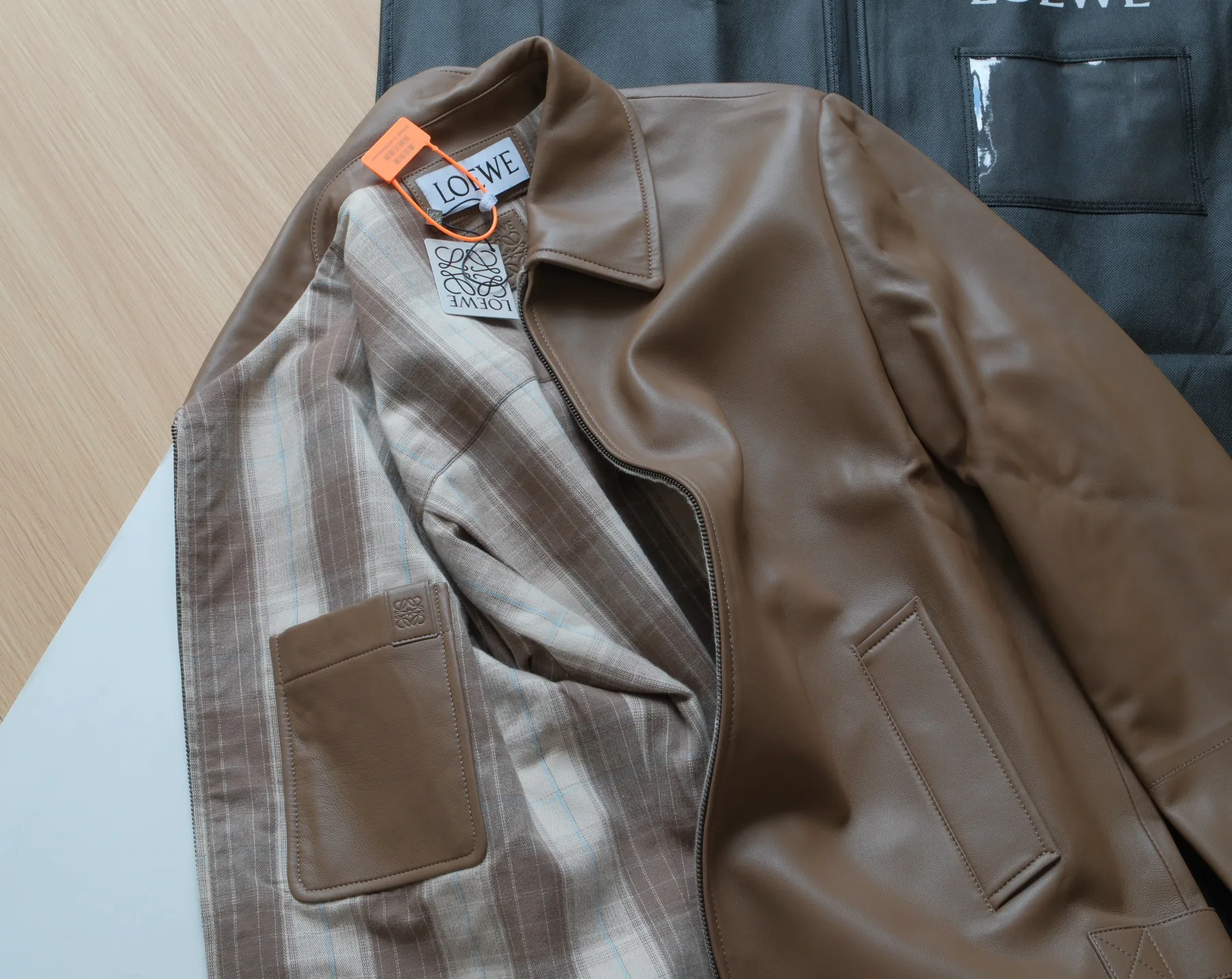 Women's Leather Jackets And Sheepskin Coats LOEWE 17918757