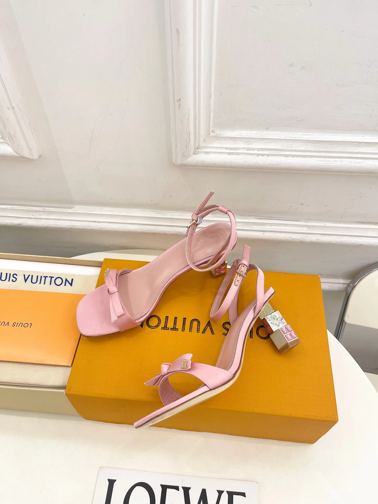 Women's Open-Toe Sandals LOUIS VUITTON 18034969