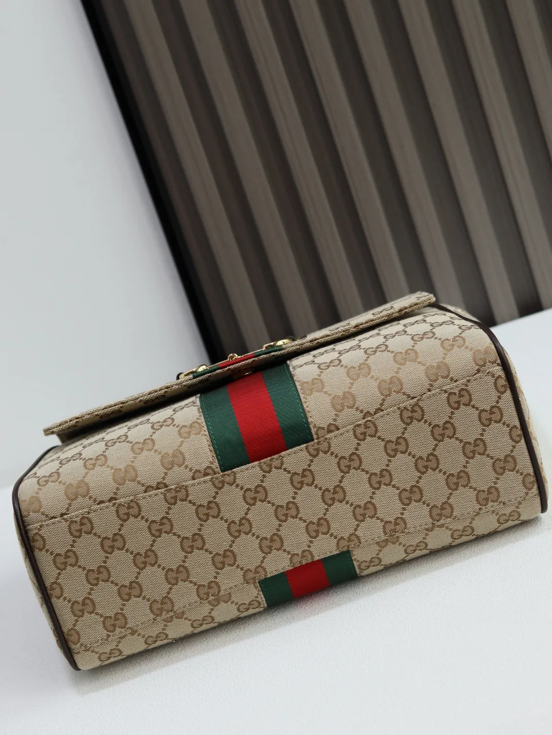 Классические Сумки Женские Gucci 18614577