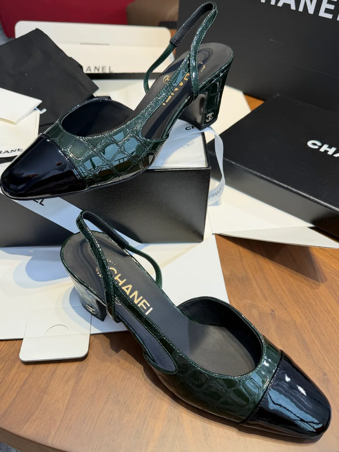 Women's Heels CHANEL 18468893