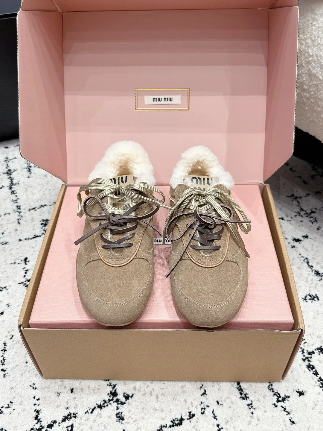 Women's Sneakers MIU MIU 18505432