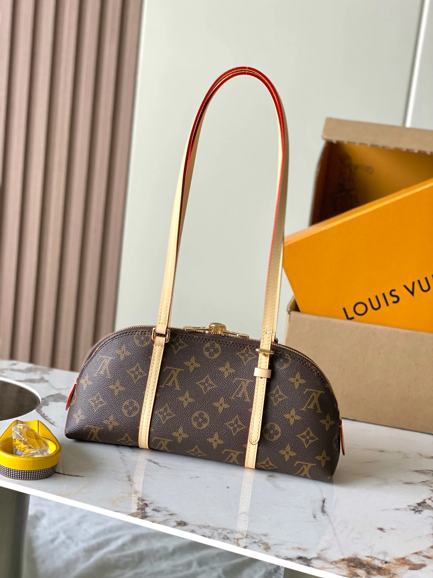 Women's Classic Handbags LOUIS VUITTON 18521066