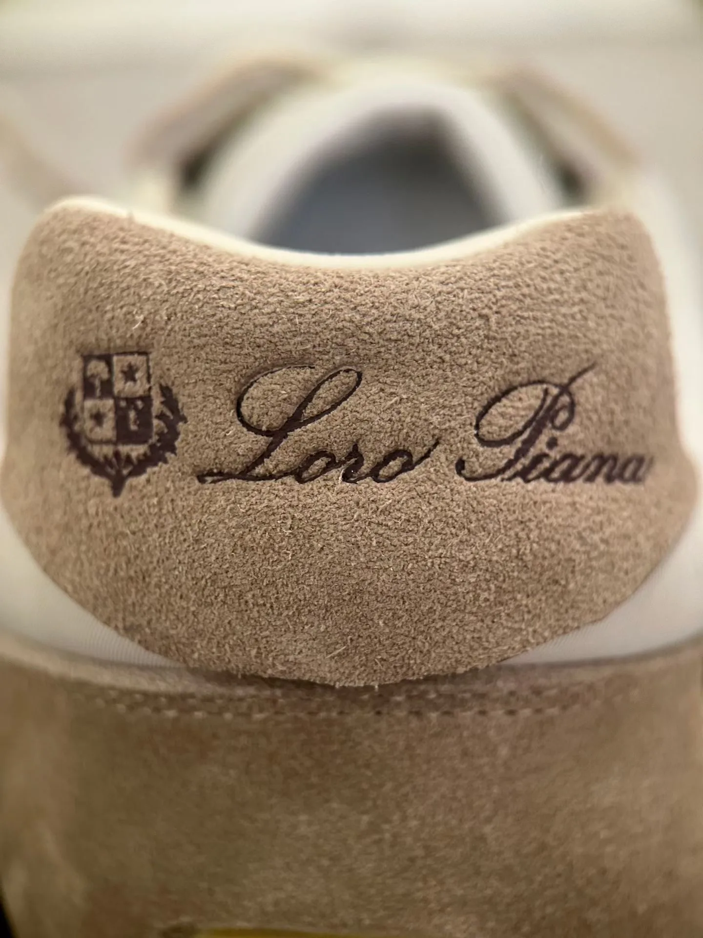 Women's Sneakers LORO PIANA 18267410