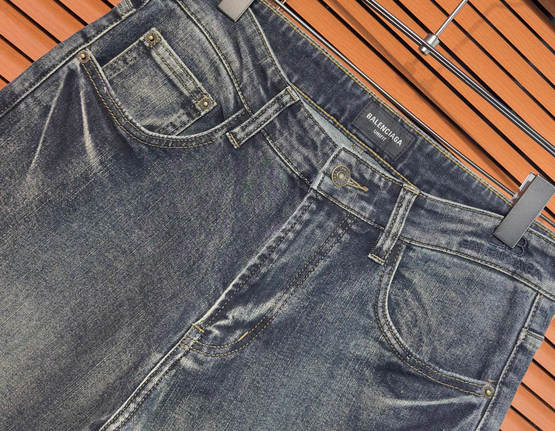 Men's Jeans BALENCIAGA 18098306