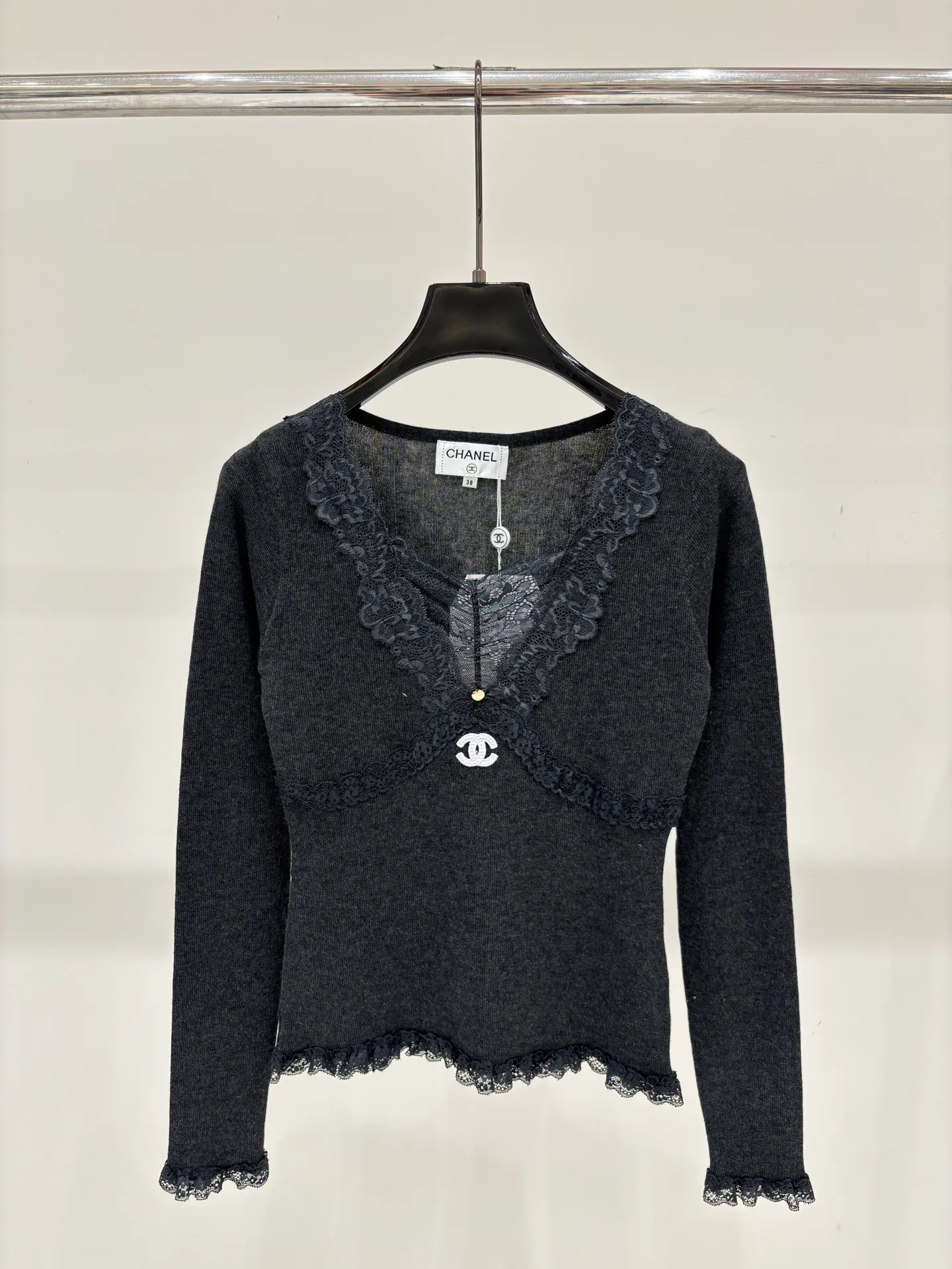 Women's Jumpers And Sweaters CHANEL 18138178