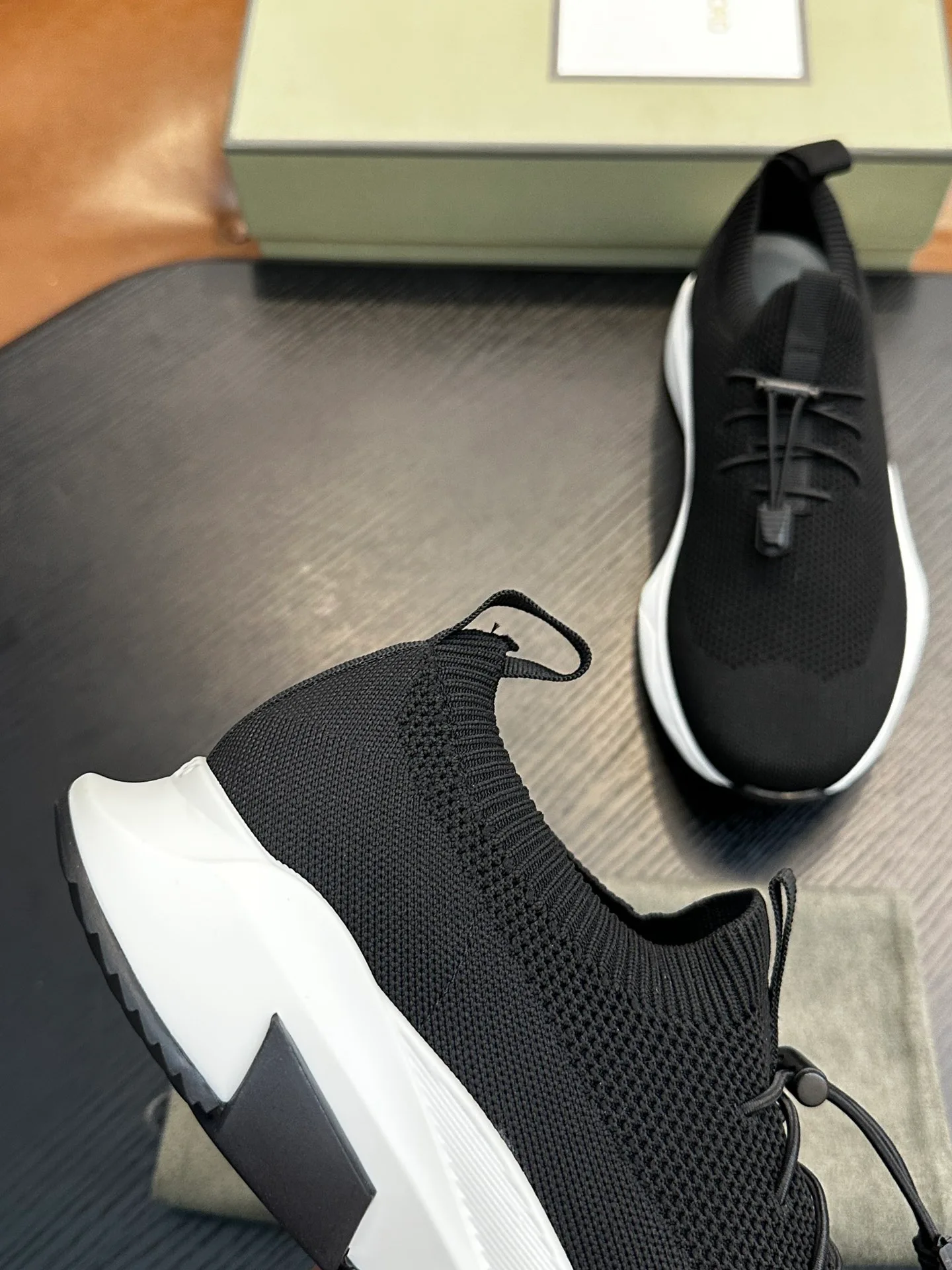 Men's Sneakers TOM FORD 18201495