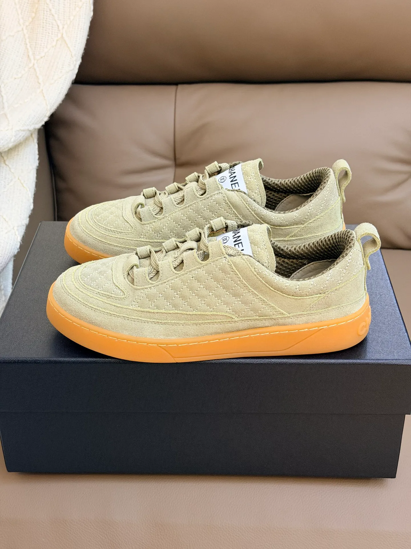 Women's Sneakers CHANEL 17510624