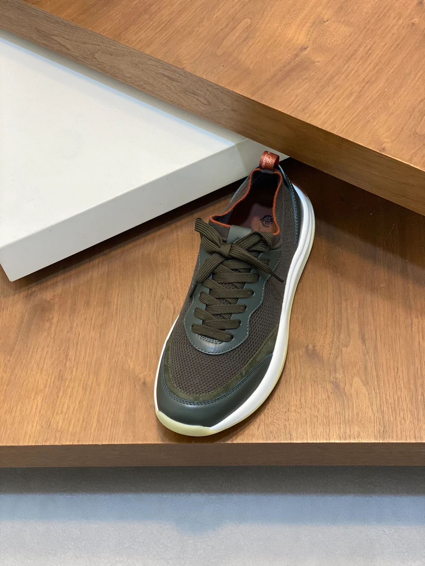 Men's Sneakers LORO PIANA 17862432