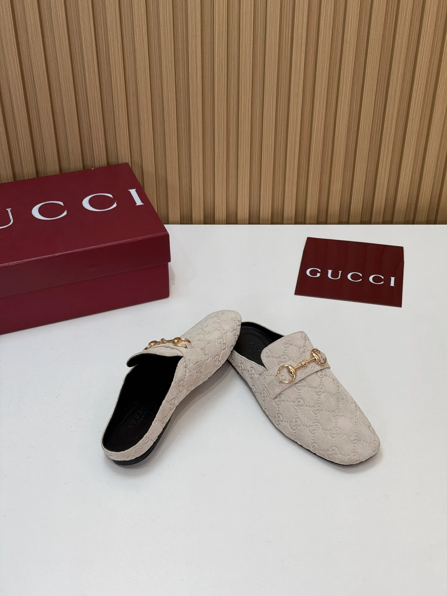 Women's Mules And Clogs GUCCI 18083801