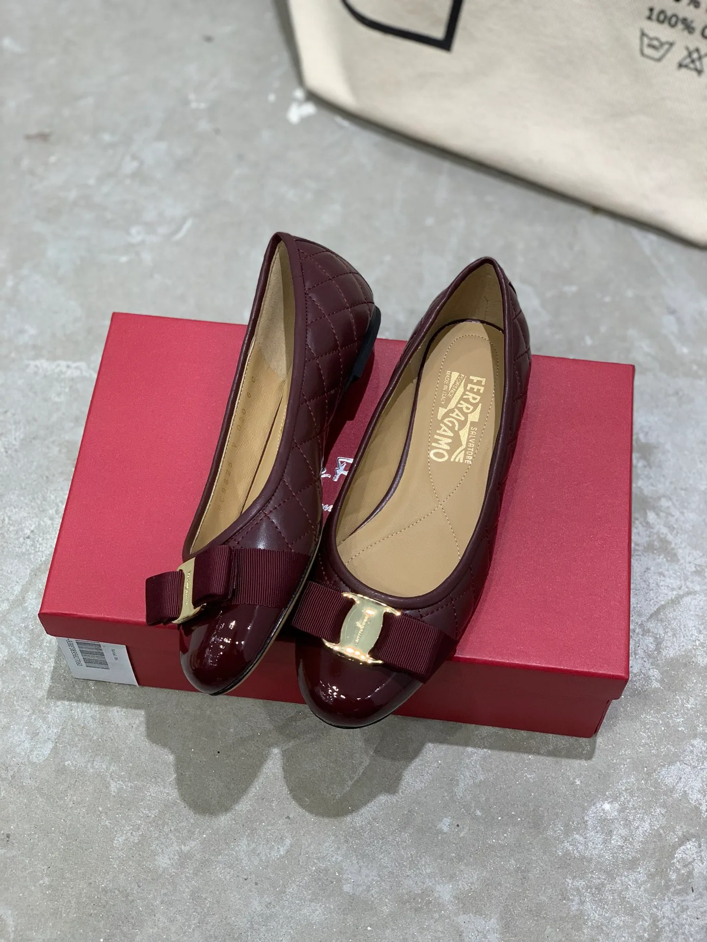 Women's Ballet Flats SALVATORE FERRAGAMO 17642576