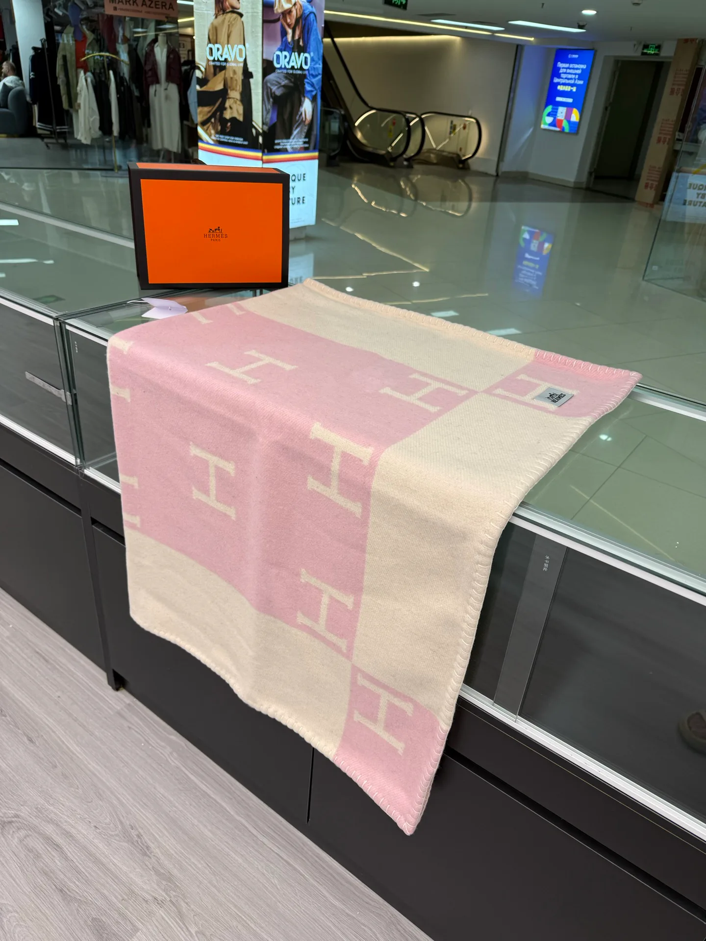 Textiles HERMES 18222665