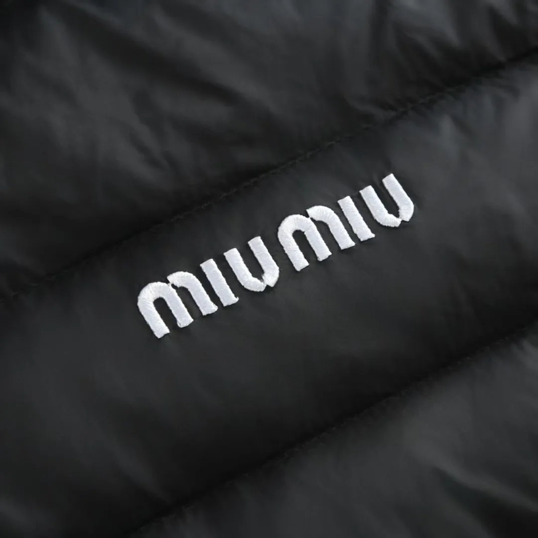 Women's Jackets And Down Jackets MIU MIU 18022443