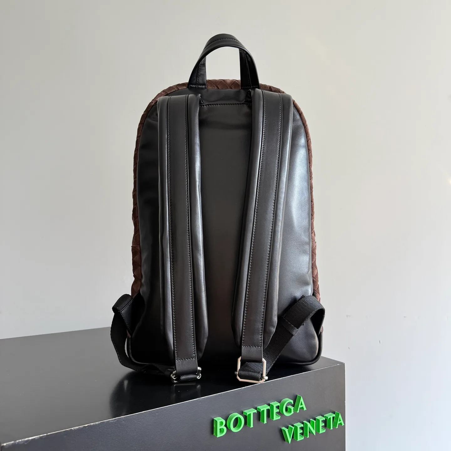 Women's Backpacks BOTTEGA VENETA 18321463