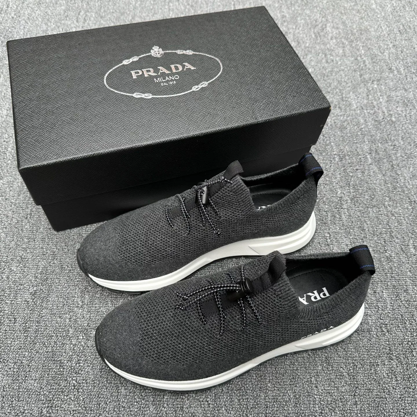 Men's Sneakers PRADA 18076300