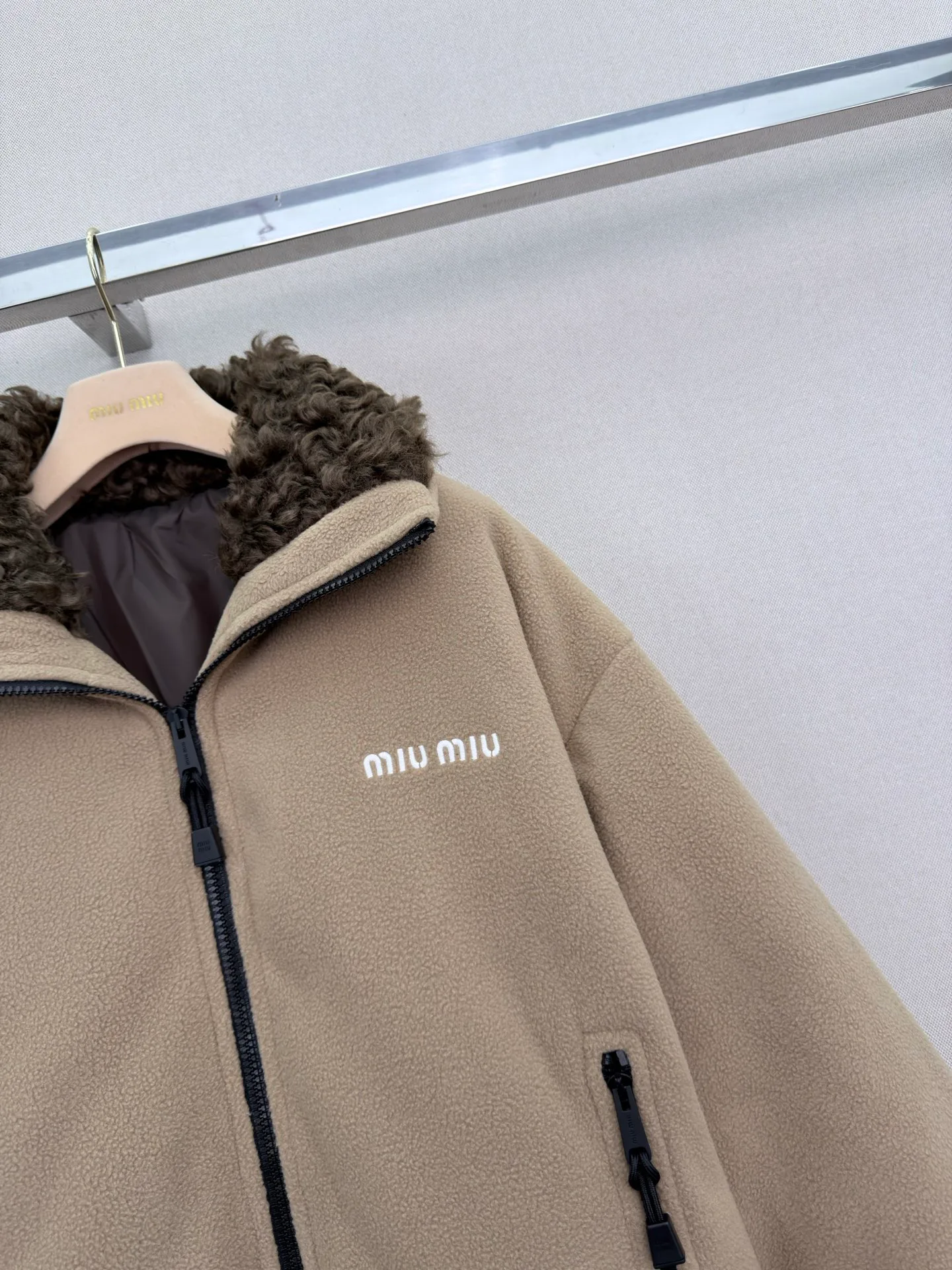 Women's Jackets And Down Jackets MIU MIU 18023007