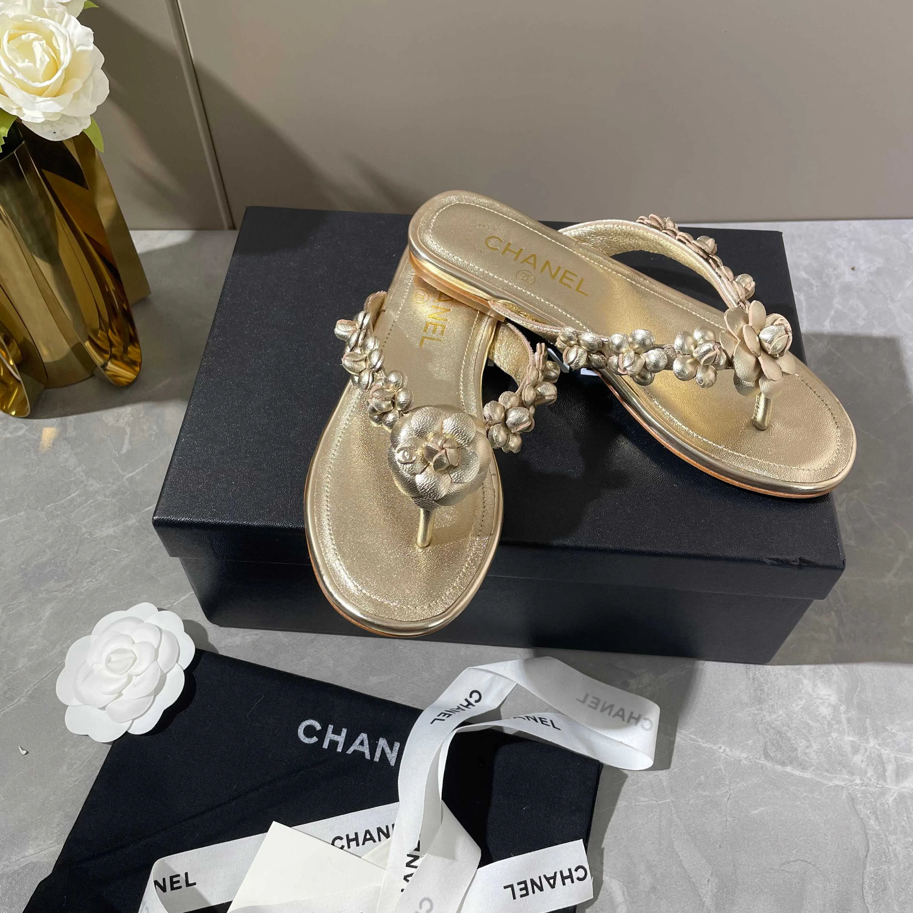 Women's Flip-Flops CHANEL 17947069