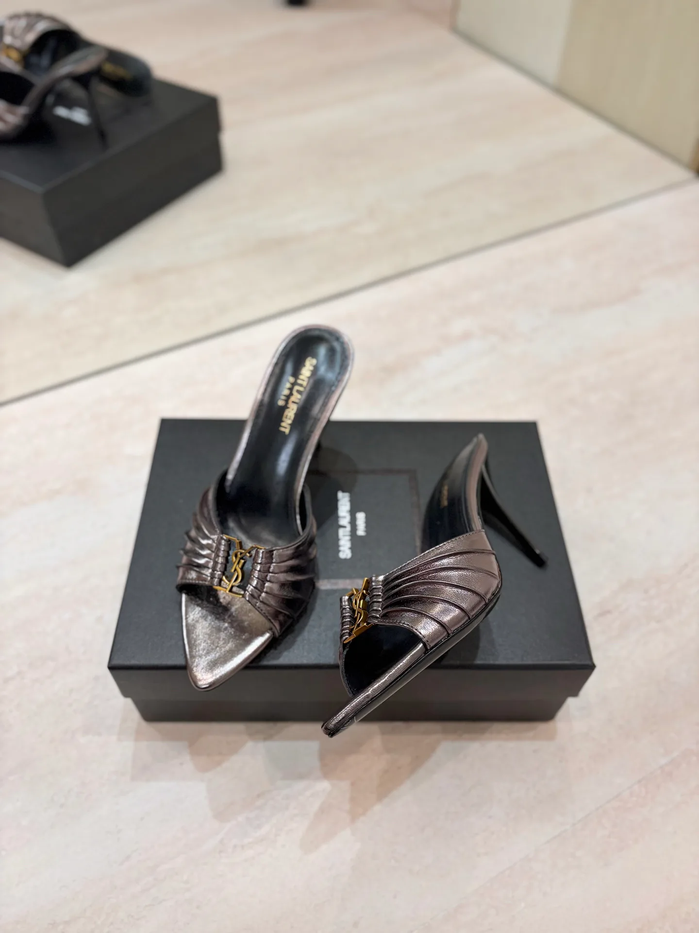 Women's Mules And Clogs SAINT LAURENT 17476056