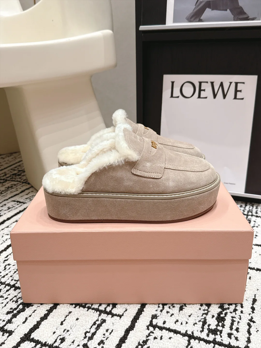 Women's Mules And Clogs MIU MIU 18066269