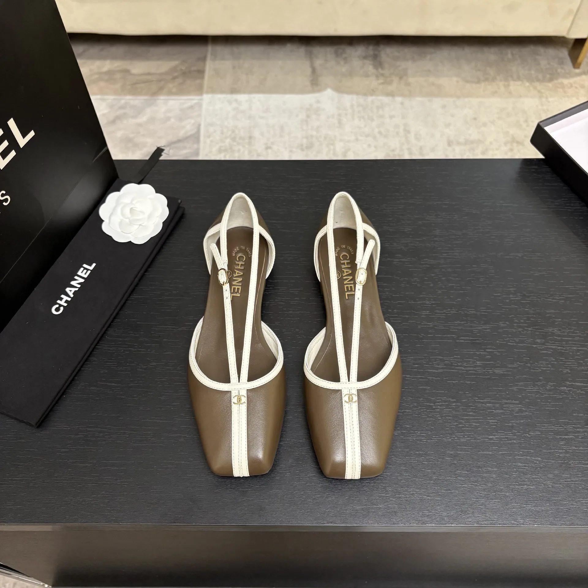 Women's Open-Toe Sandals CHANEL 19554670